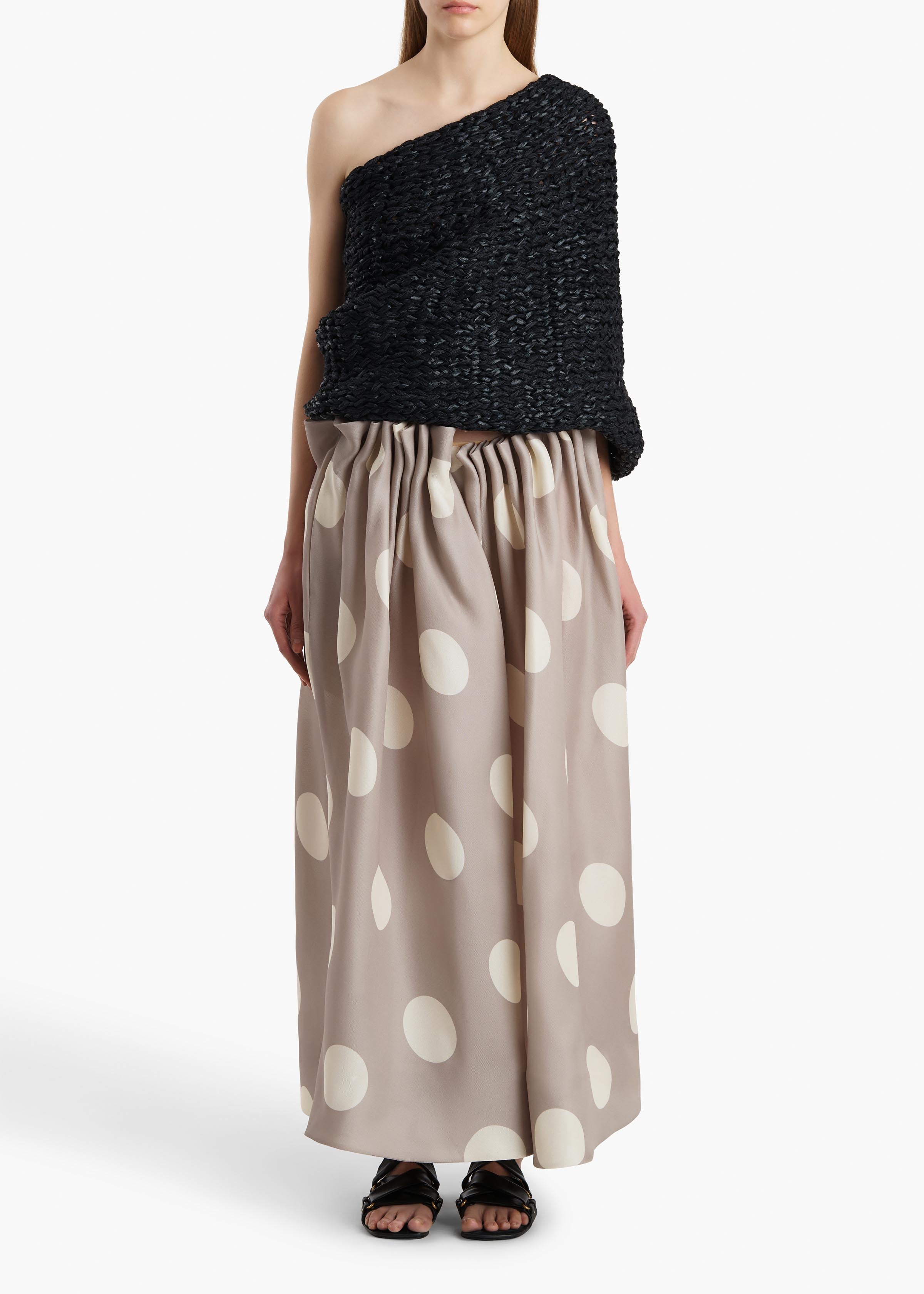 ADDISON SHAWL BLACK 18225140 200 A STYLED