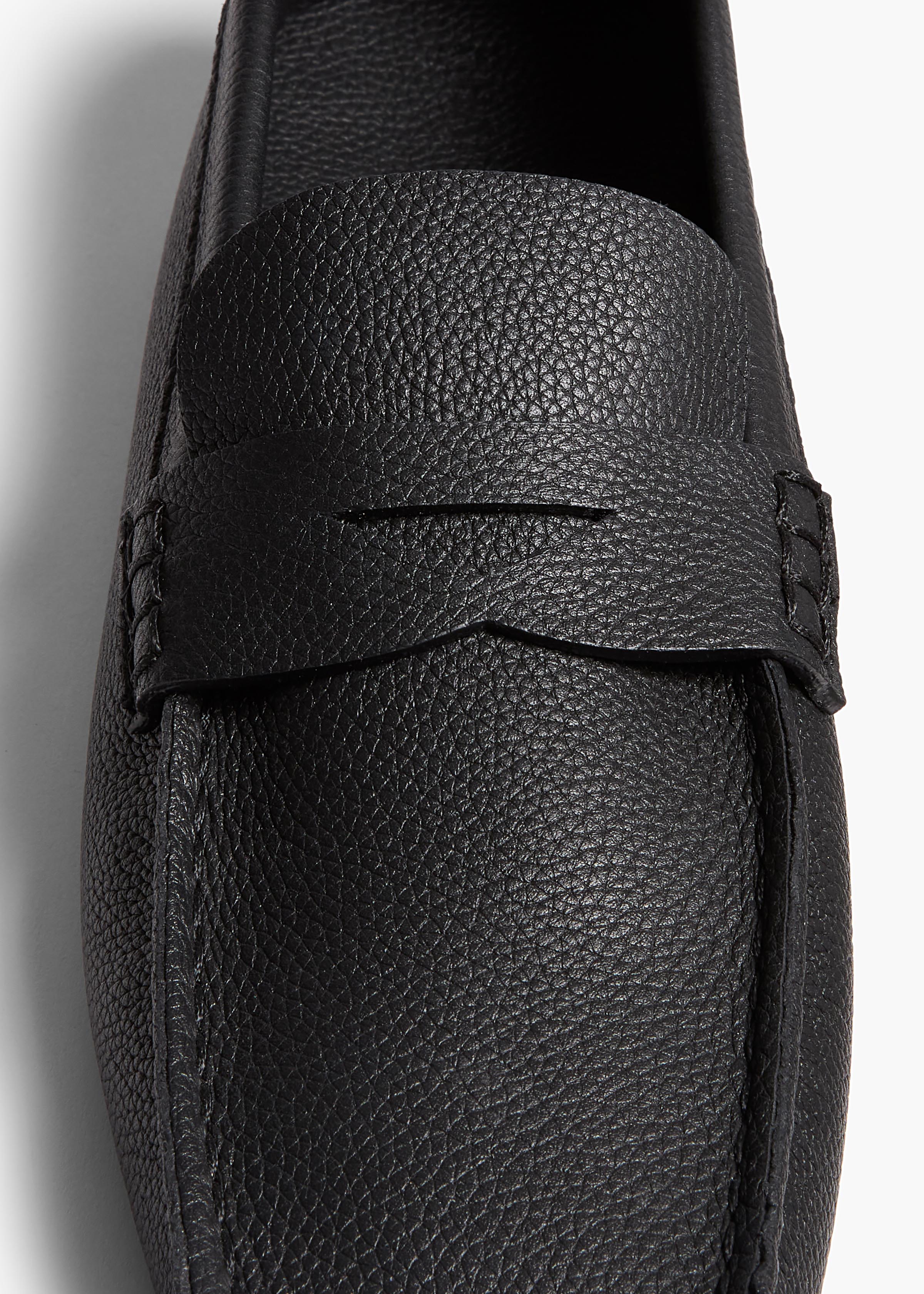 Billy Loafer in Black Pebbled Leather DETAILED VIEW 1