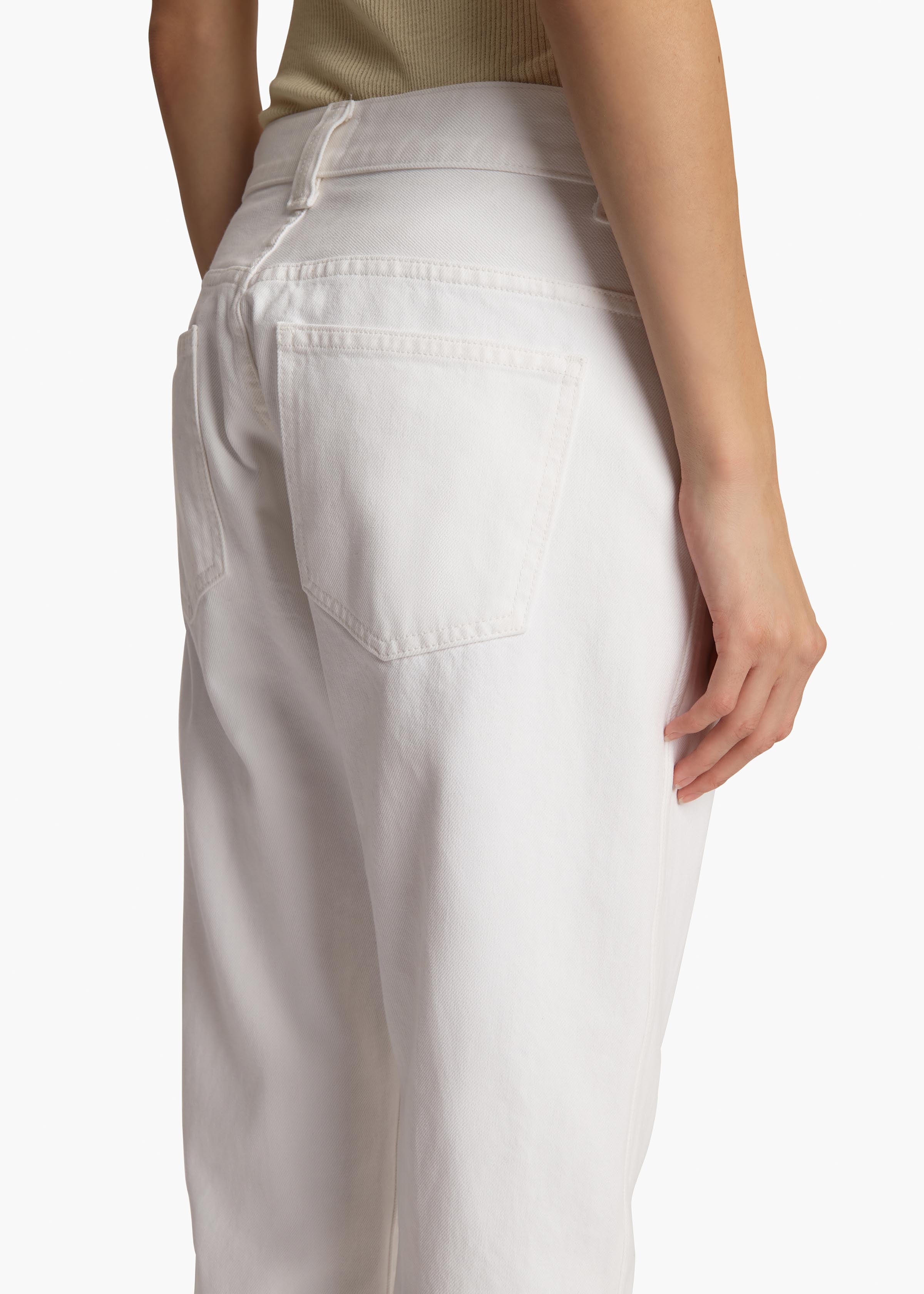 Callum Jean in White DETAILED VIEW 2