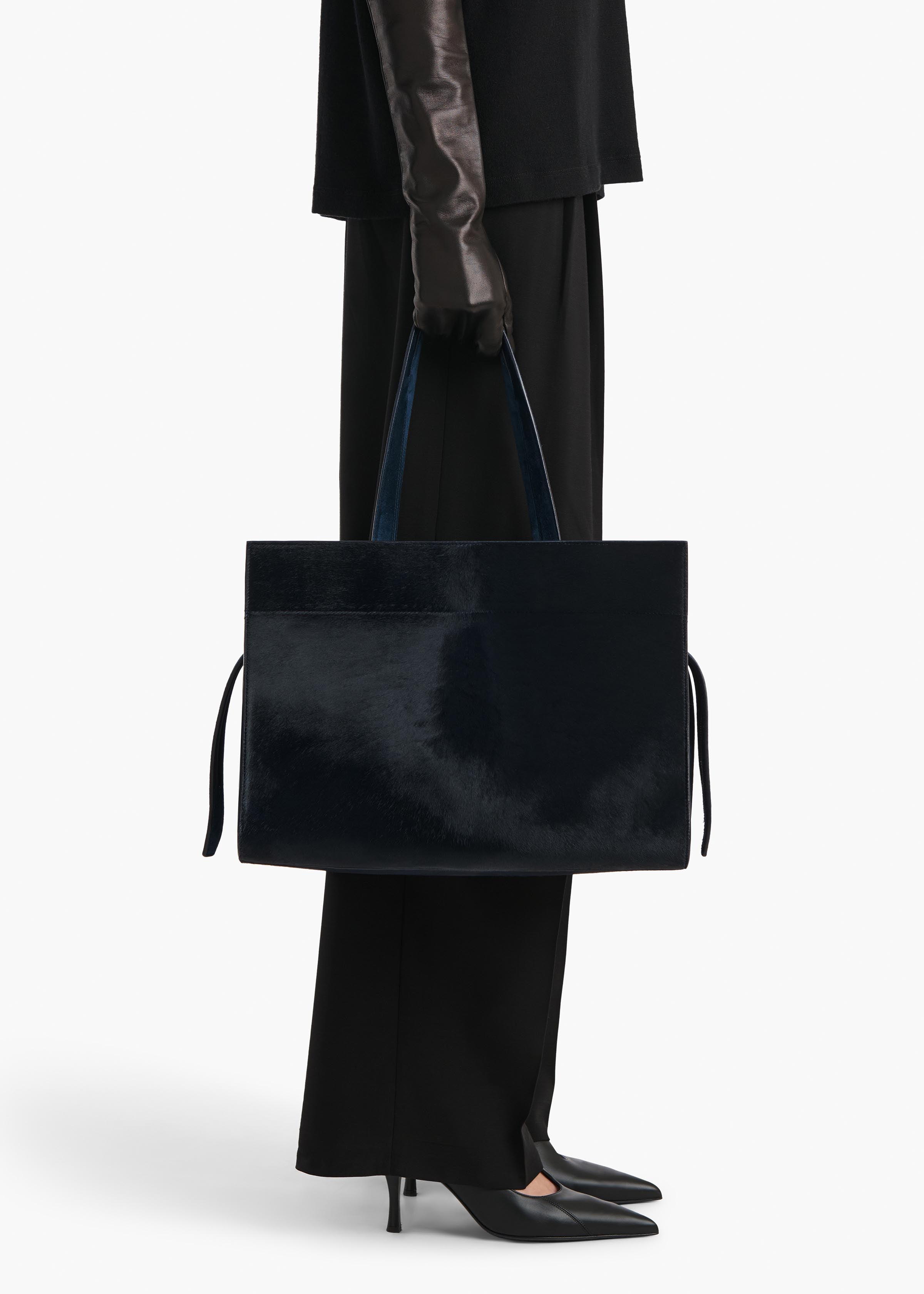CROSBY-HANDBAG_MIDNIGHT-HAIRCALF_H1040-978-358_E.jpg