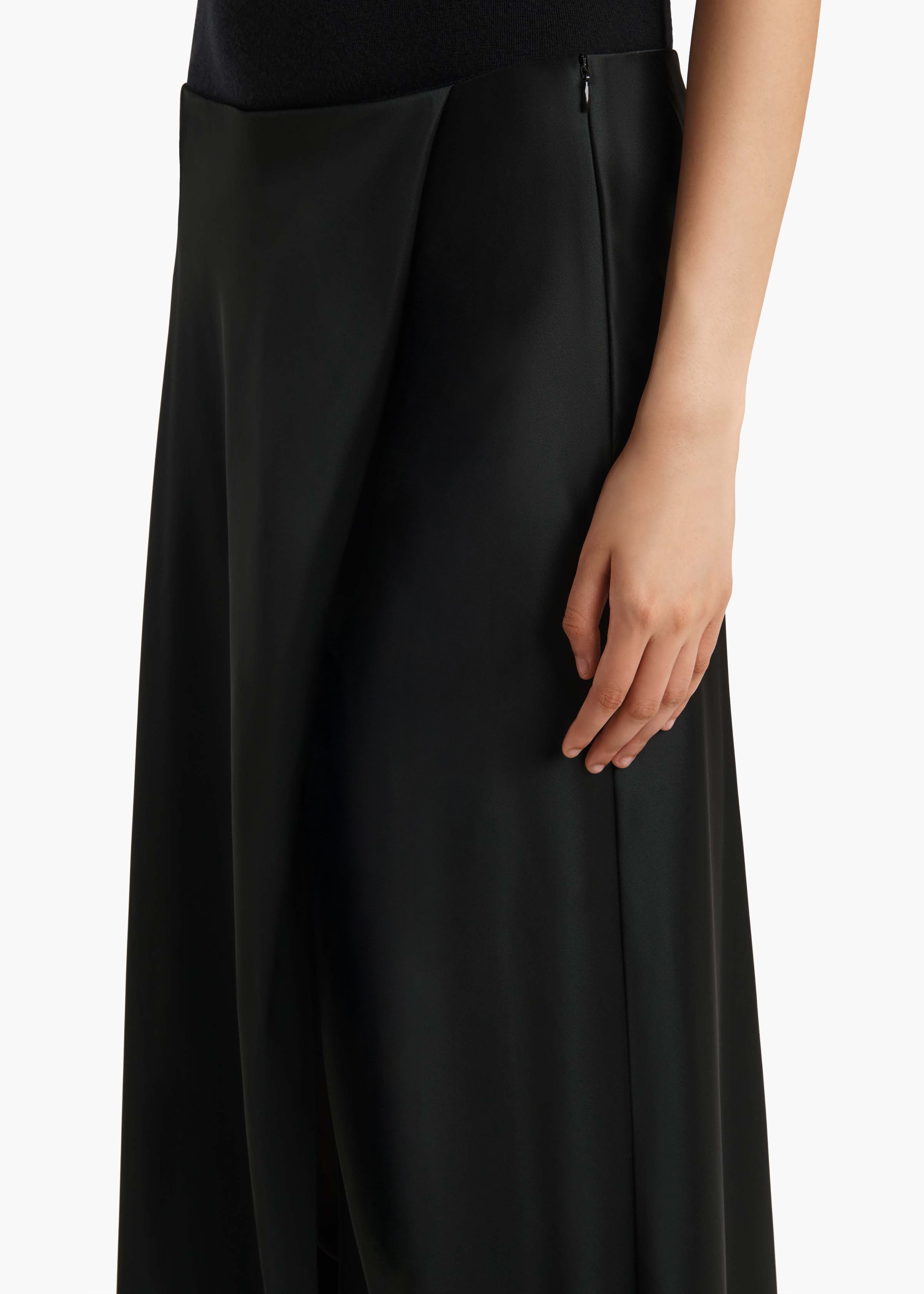 DEMI-SKIRT_BLACK_41724120-200_E