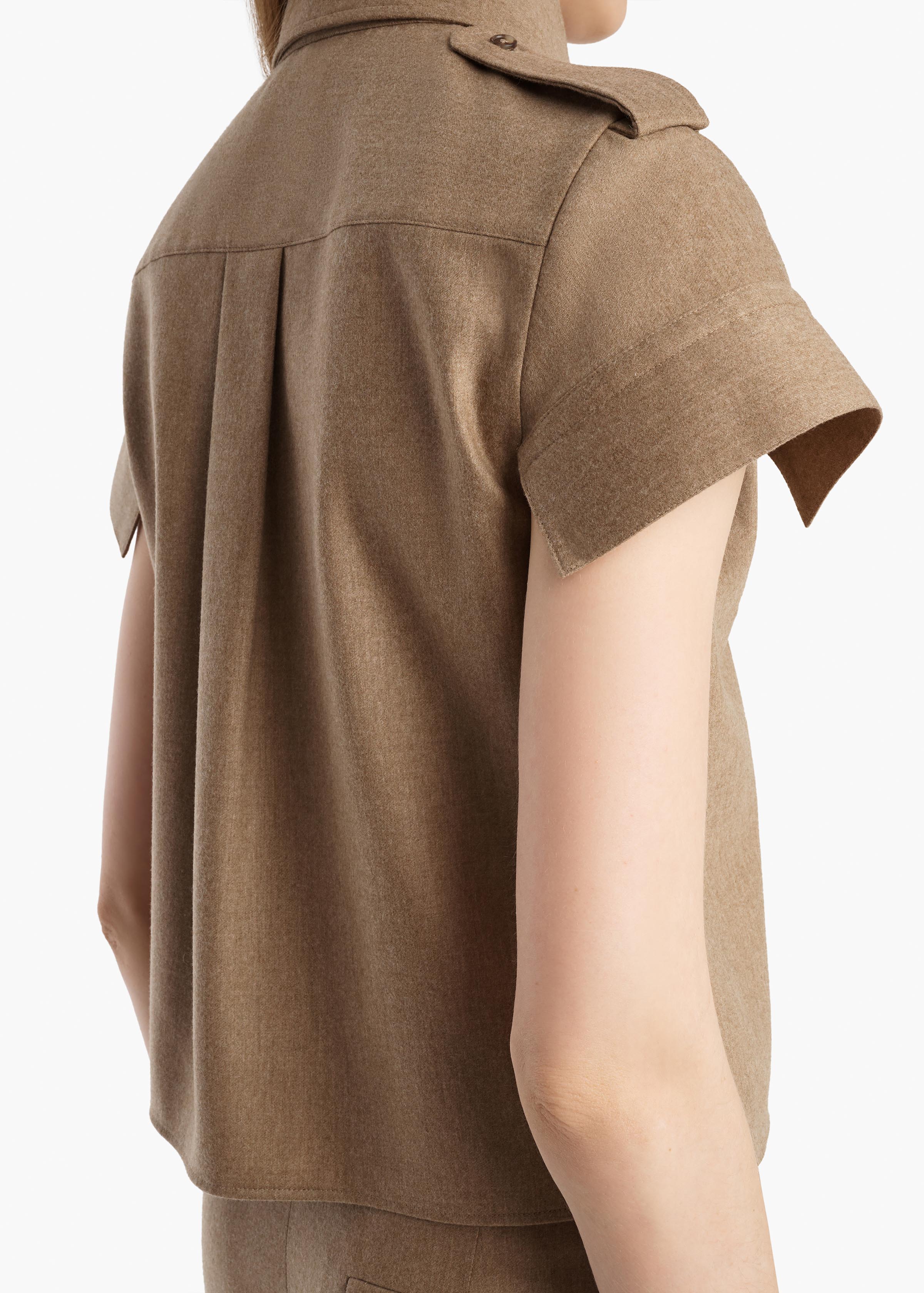 EMIEL TOP DESERT SAND 2456604 683 E