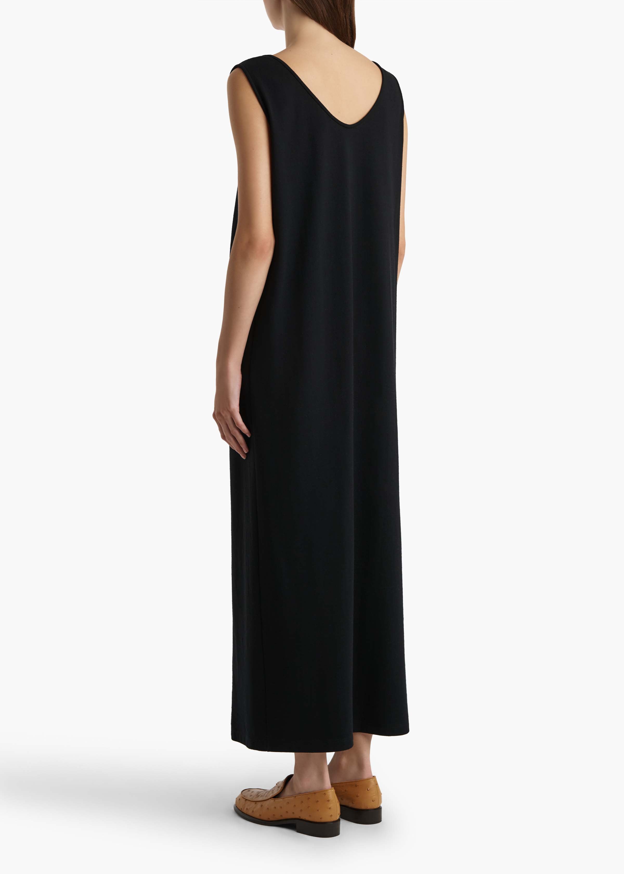 HALL-DRESS_BLACK_55974219-200_C.jpg