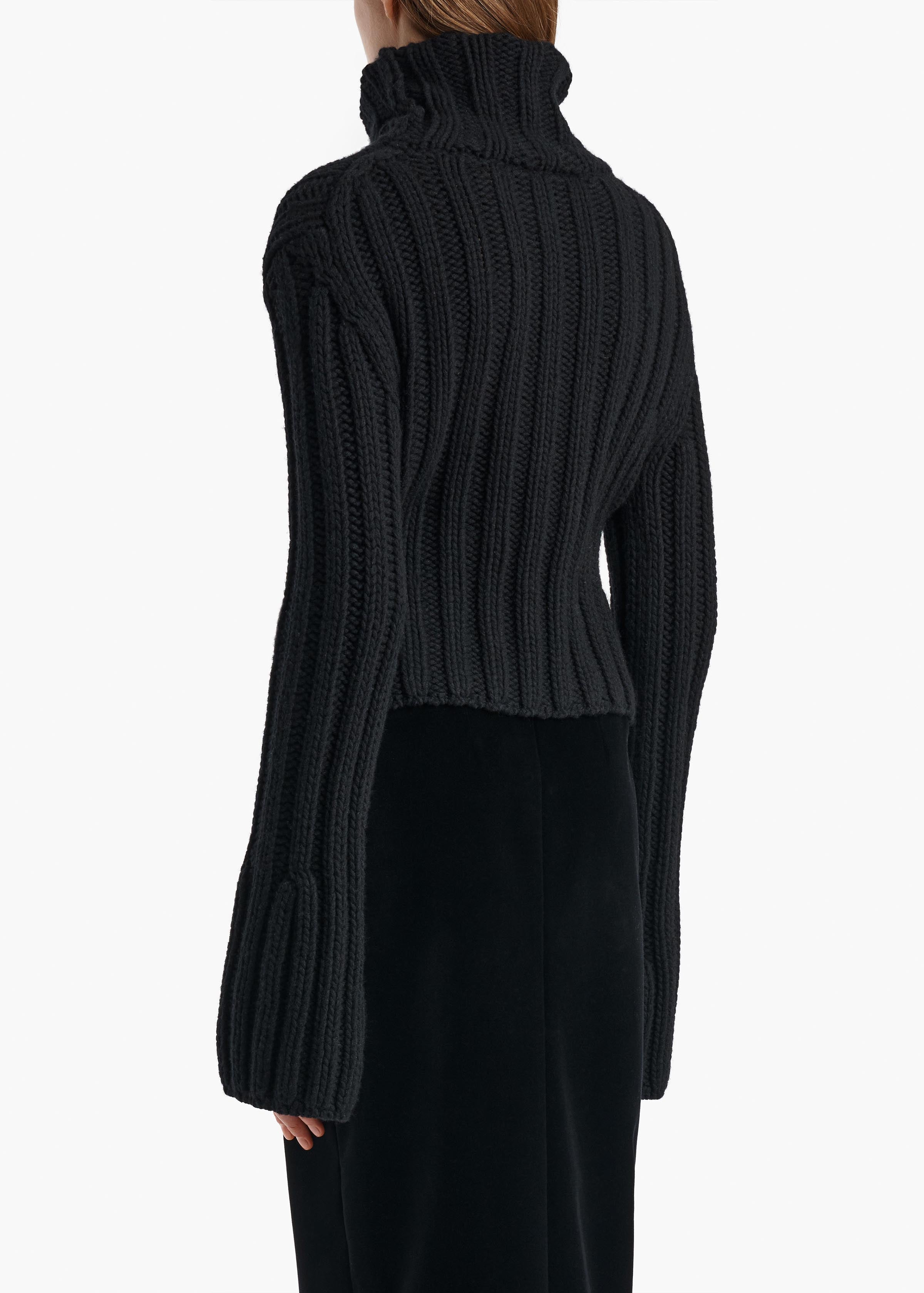 KELLY SWEATER BLACK 18348666 200 C