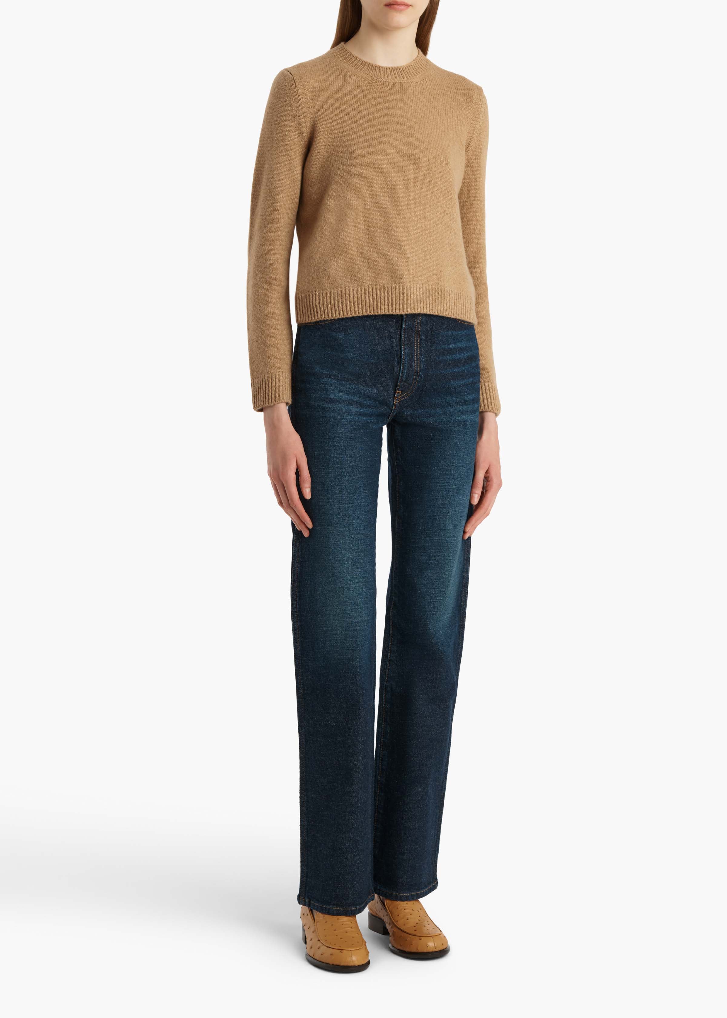 LETA-SWEATER_BISCOTTI_9734650-727_STYLED