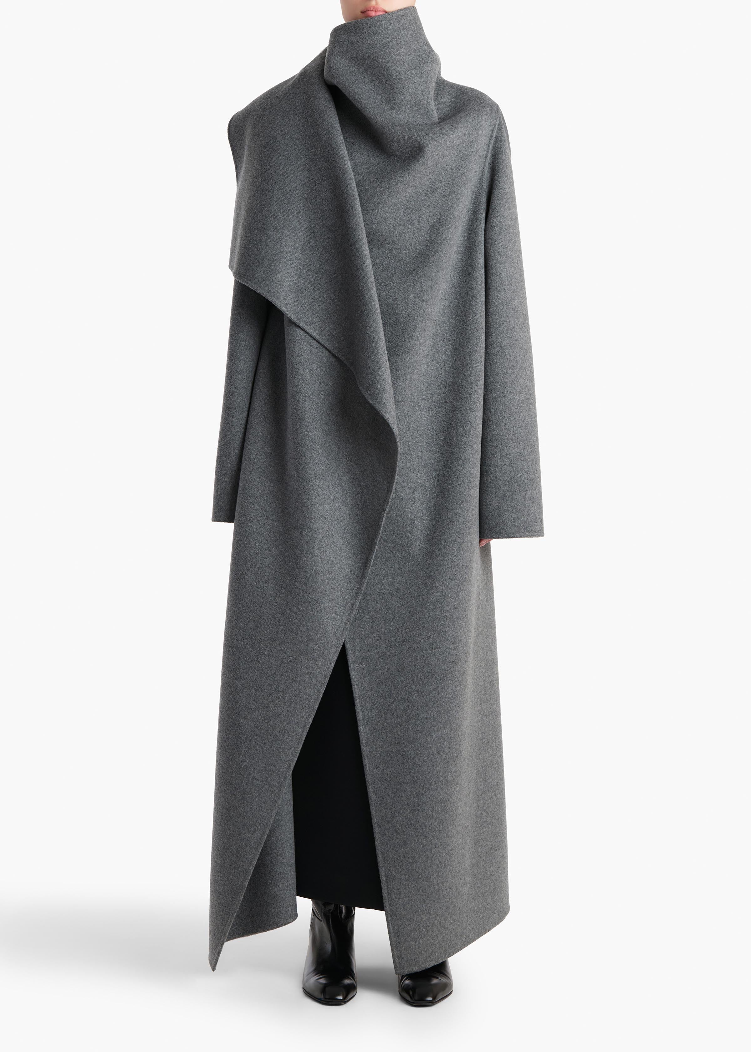 LEVITT-COAT_GREY-MELANGE_7138611-249_STYLED.jpg