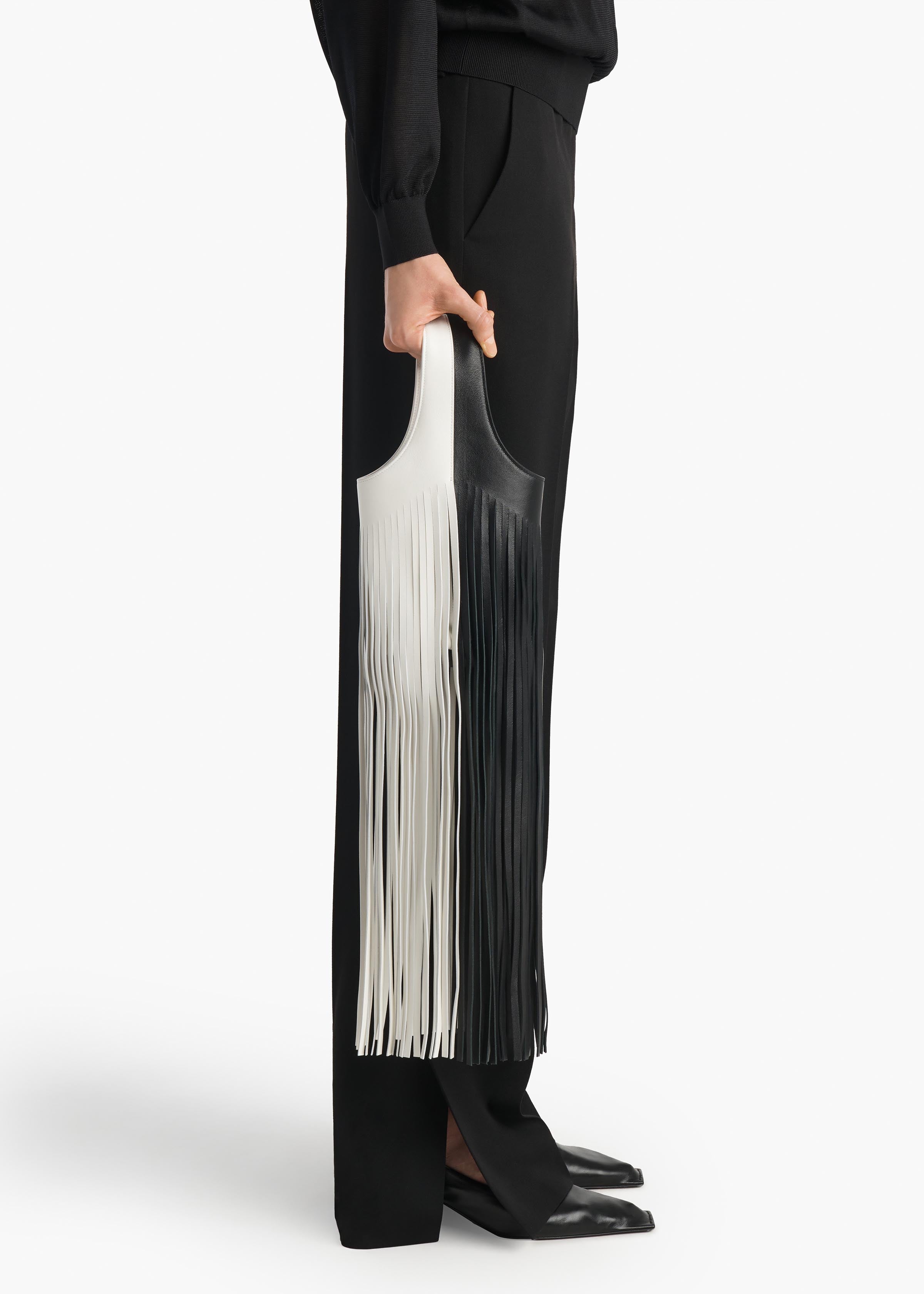 LIVIA SMALL FRINGE BAG BLACK WHITE H2061 890 294 E