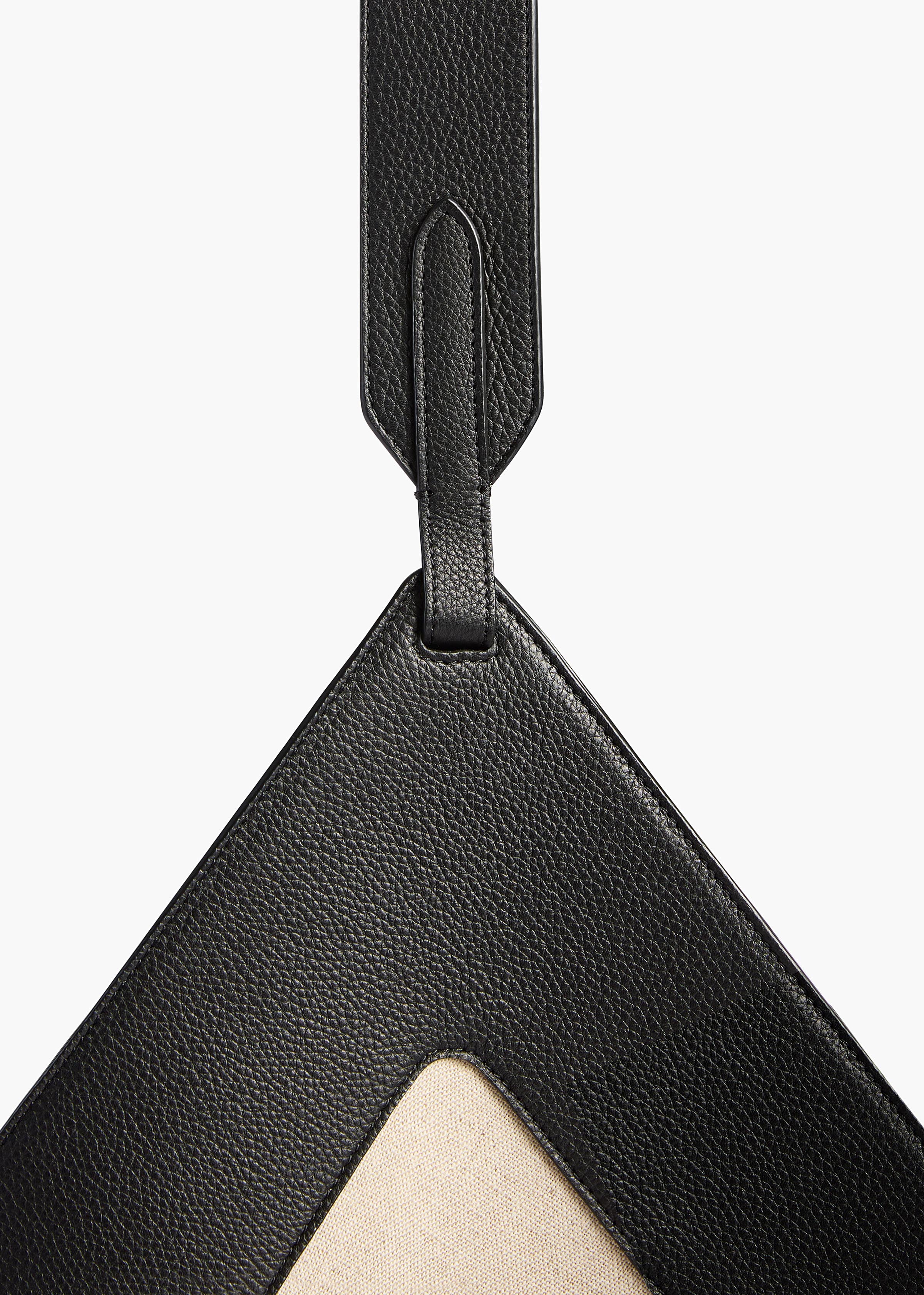 LOTUS MEDIUM CANVAS TOTE BLACK NATURAL H2037 1016 367 D