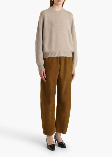 MARGAUX-SWEATER_PUTTY_9560650-868_STYLED