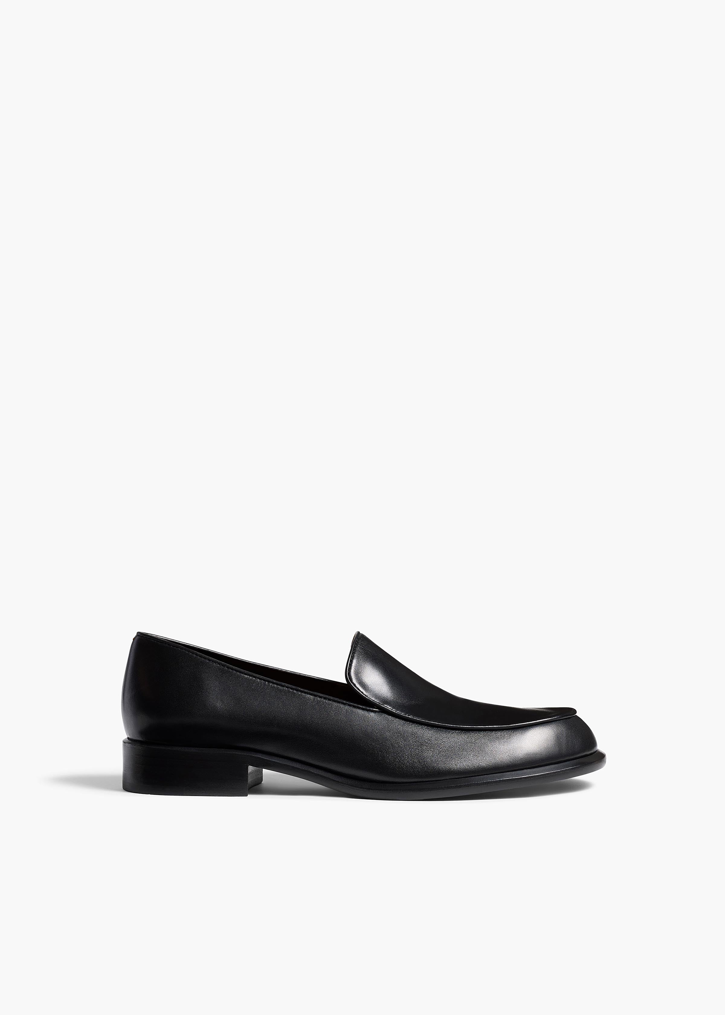 Miles Loafer in Black Leather