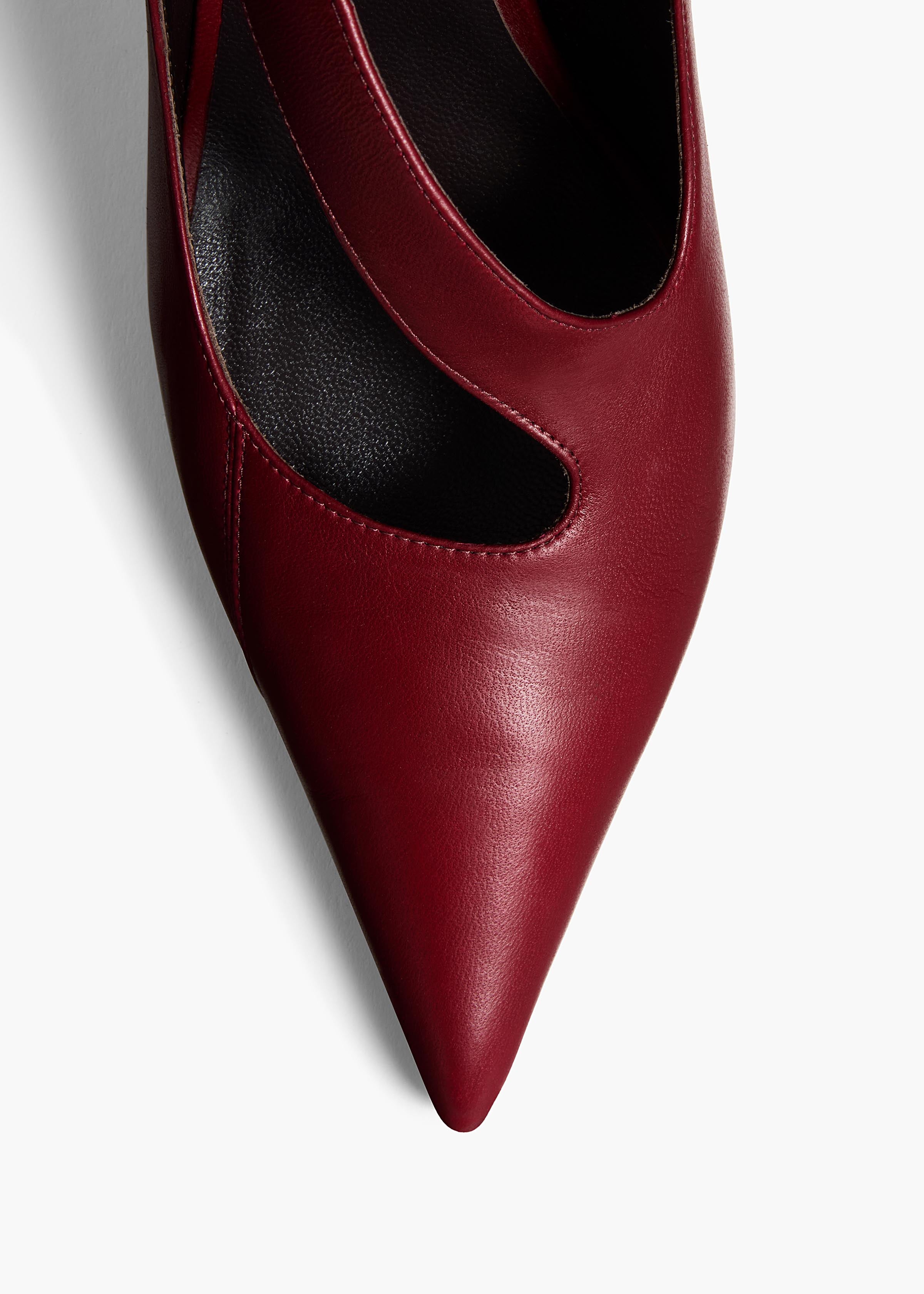 SLOAN-PUMP-85_OXBLOOD_F2042-942-524_C.jpg
