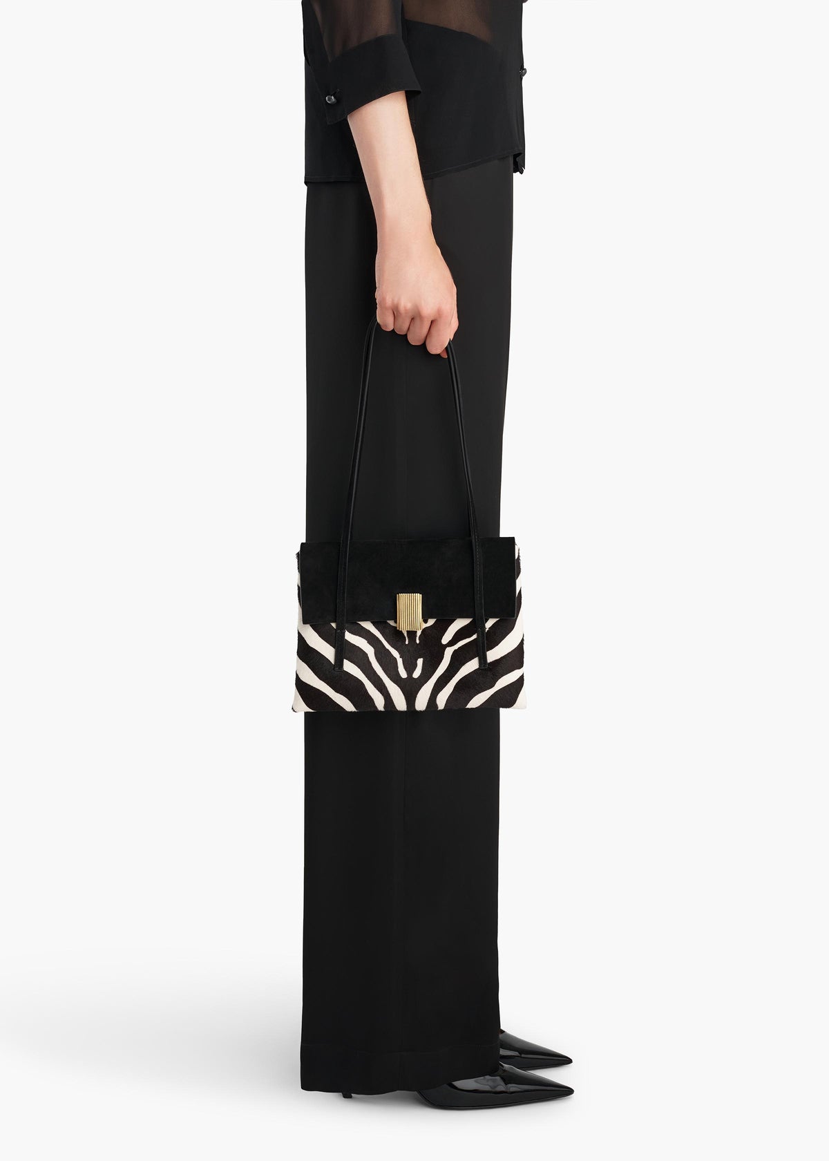 SOFT BLAKE SMALL SHOULDER BAG BLACK WHITE H2067 1113 294 E
