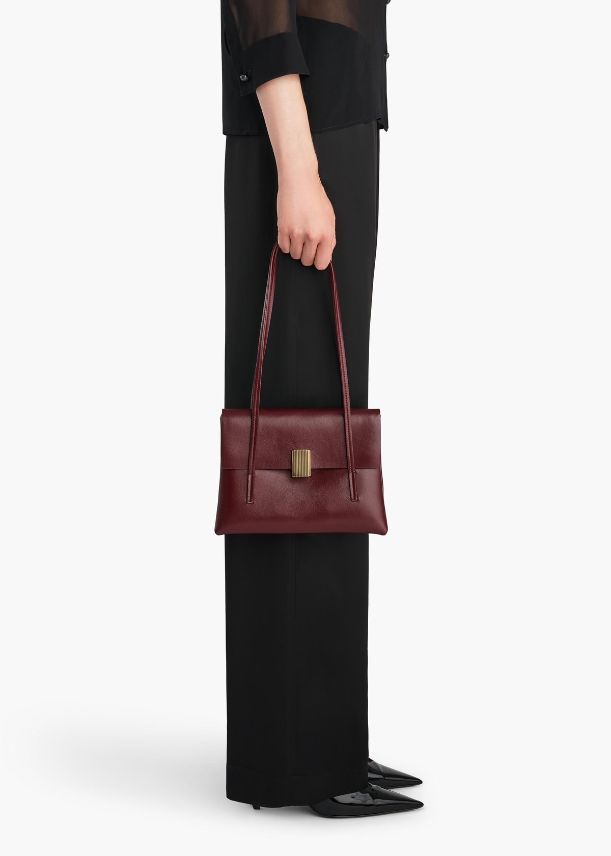SOFT BLAKE SMALL SHOULDER BAG BORDEAUX H2067 1015 531 E