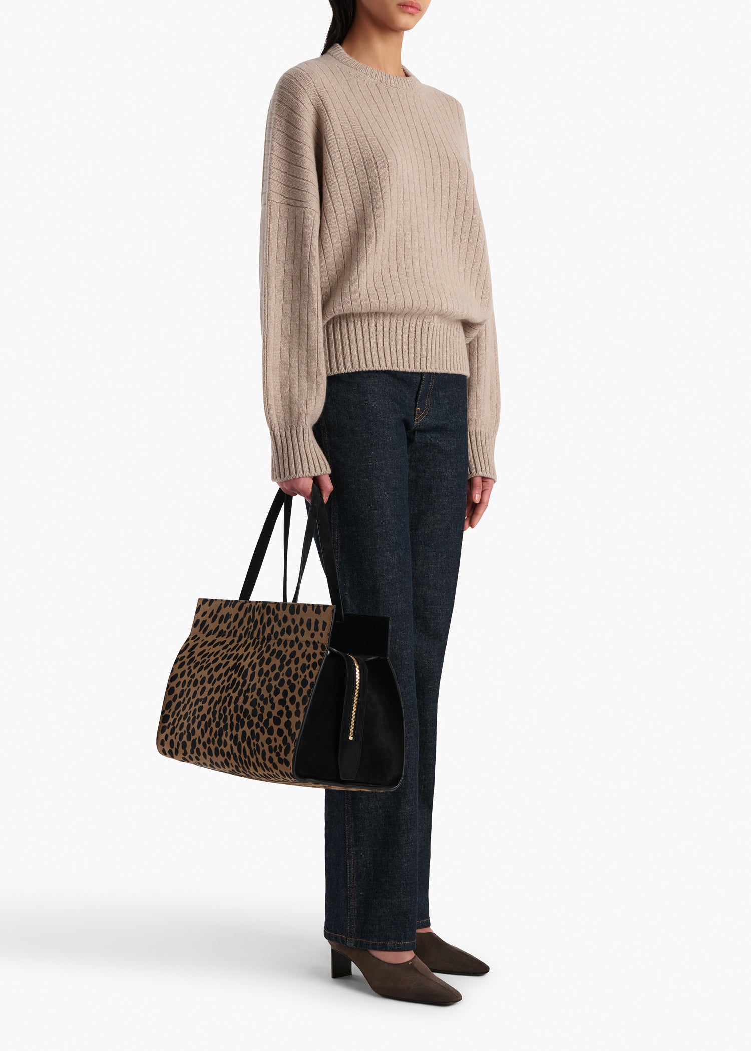 ABIGAIL-JEAN_BENSON_1071916040-040_STYLED