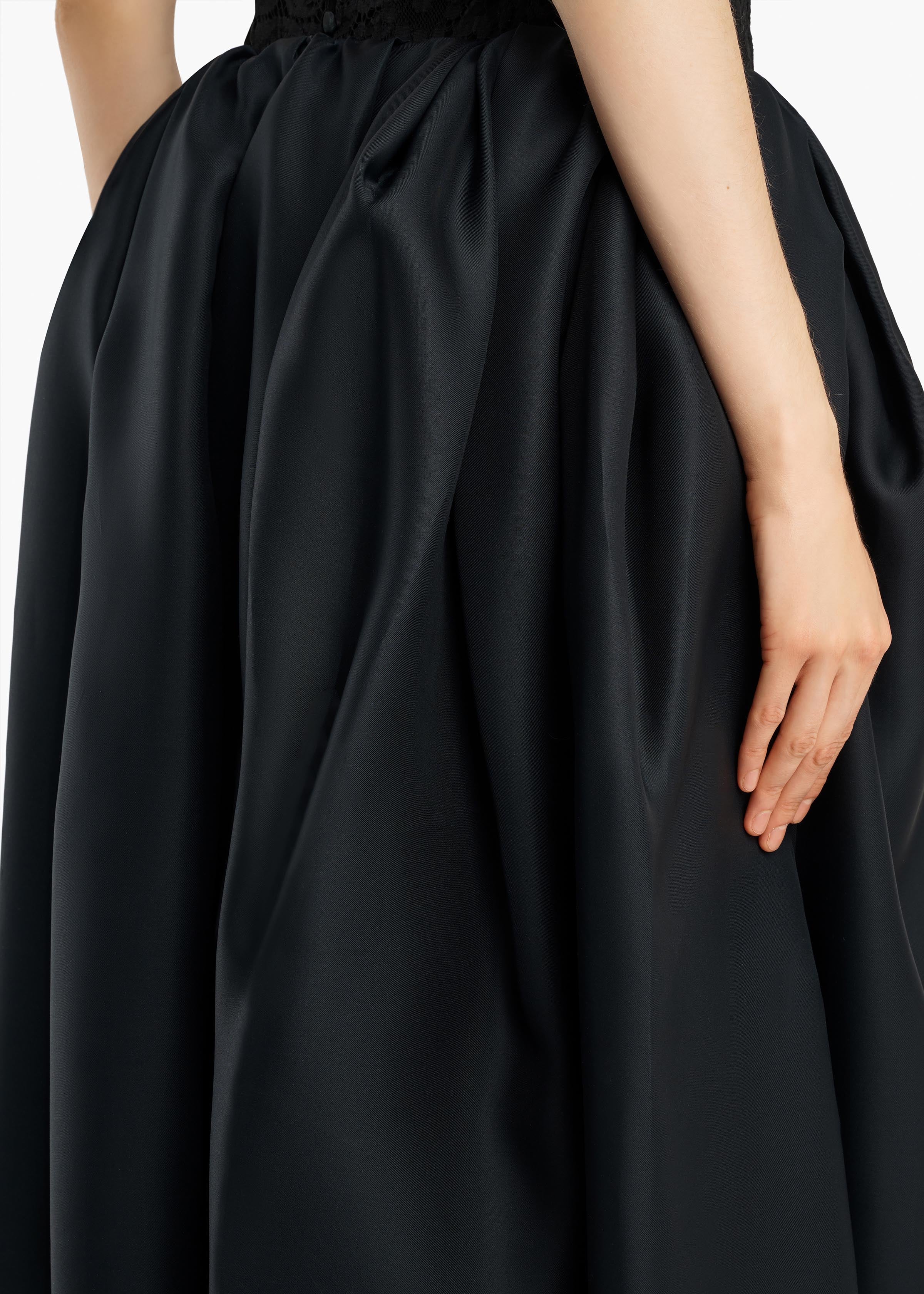 KHAITE  - Adara Skirt in Black
