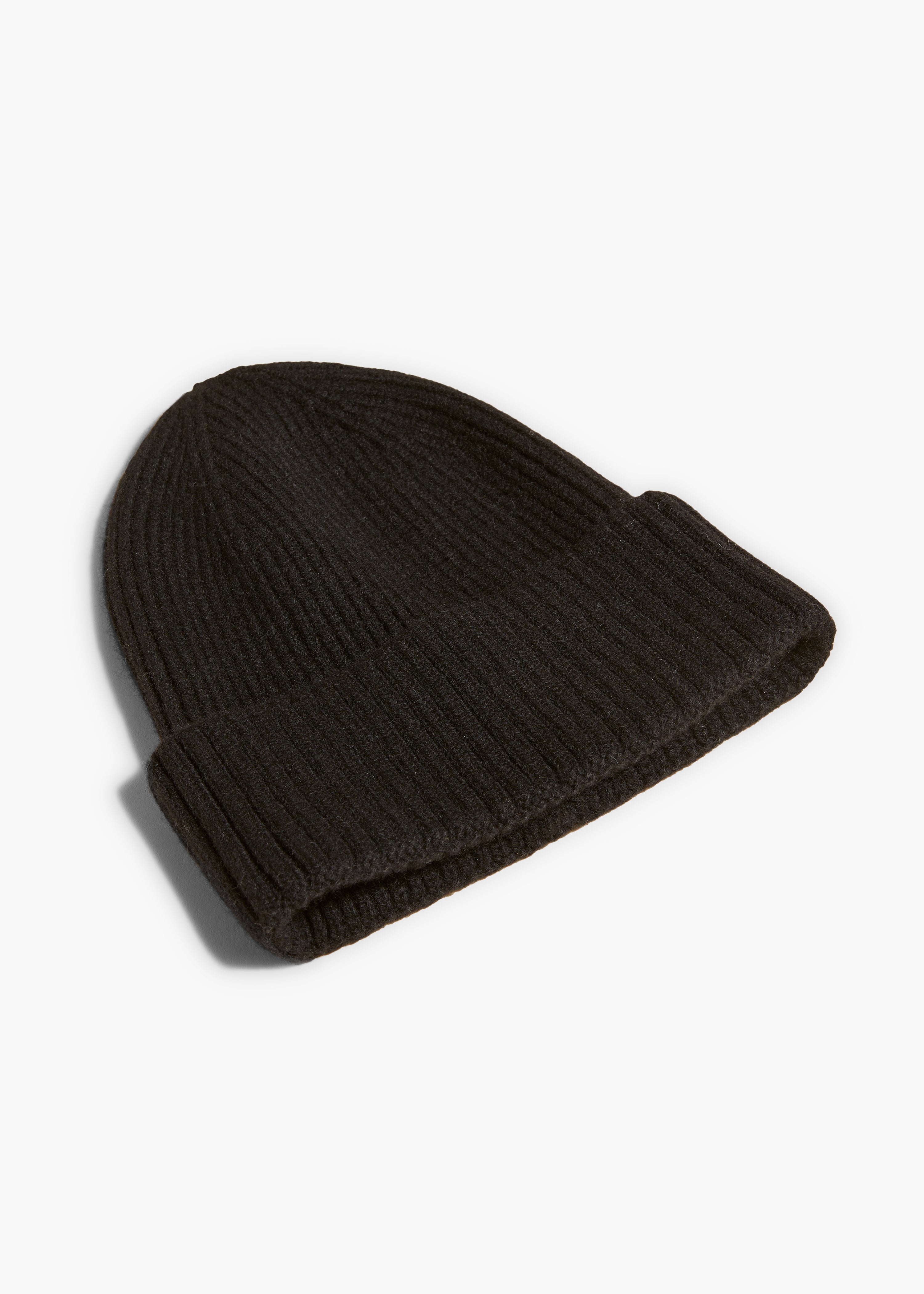 ADRO BEANIE IN BLACK OVERHEAD VIEW