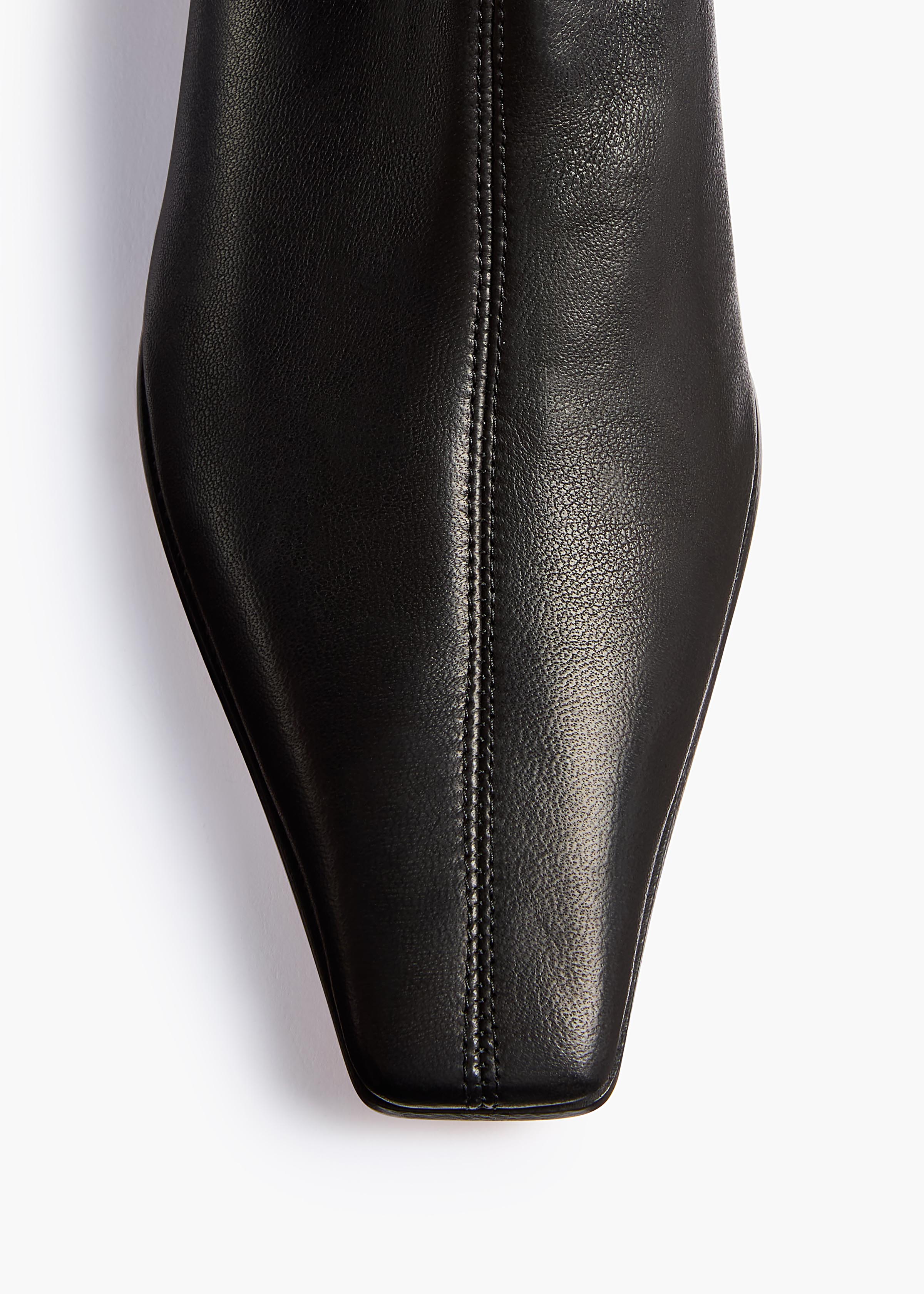 Arizona Stretch Ankle Boot in Black Nappa Leather