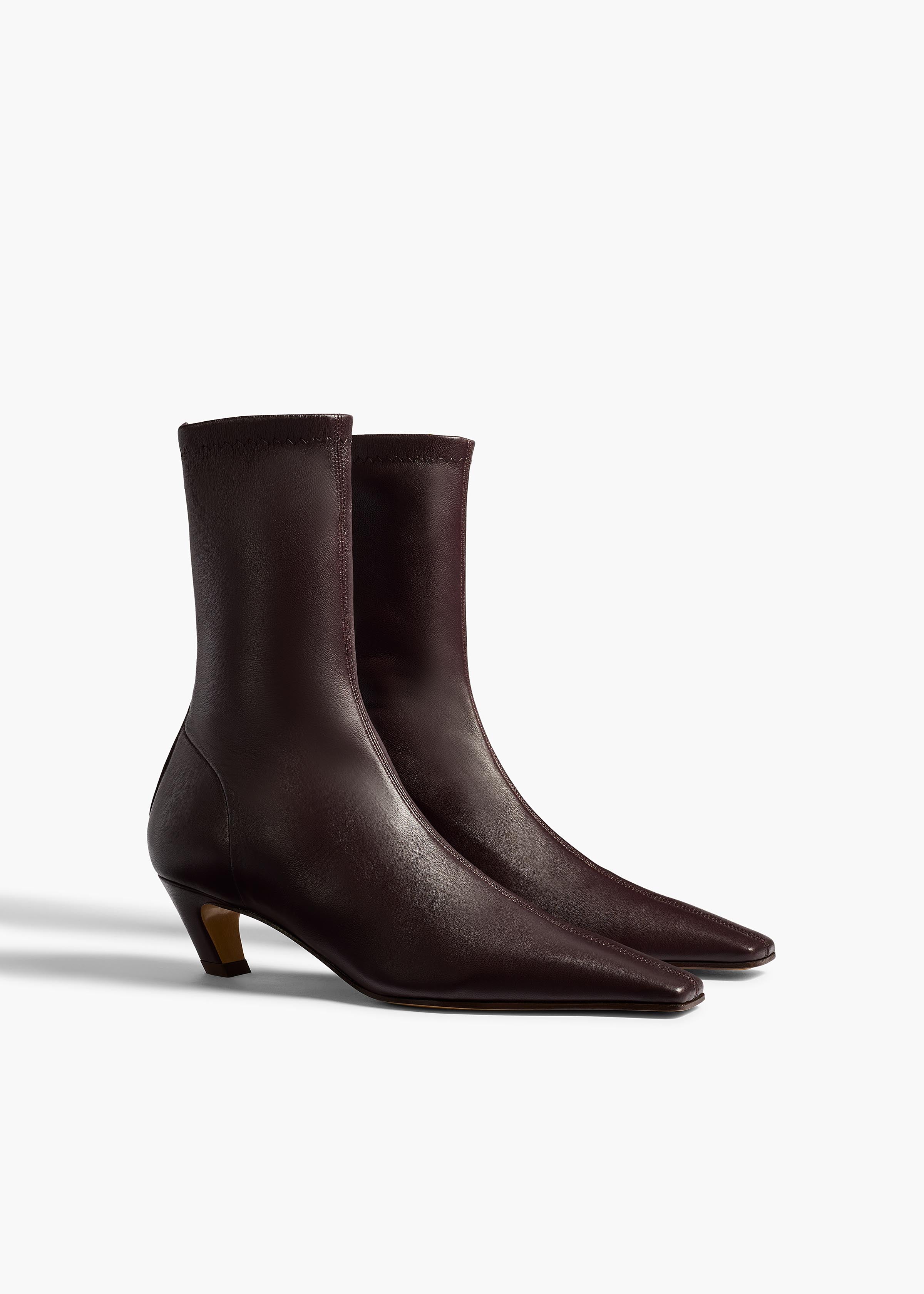 Arizona Stretch Ankle Boot in Bordeaux
