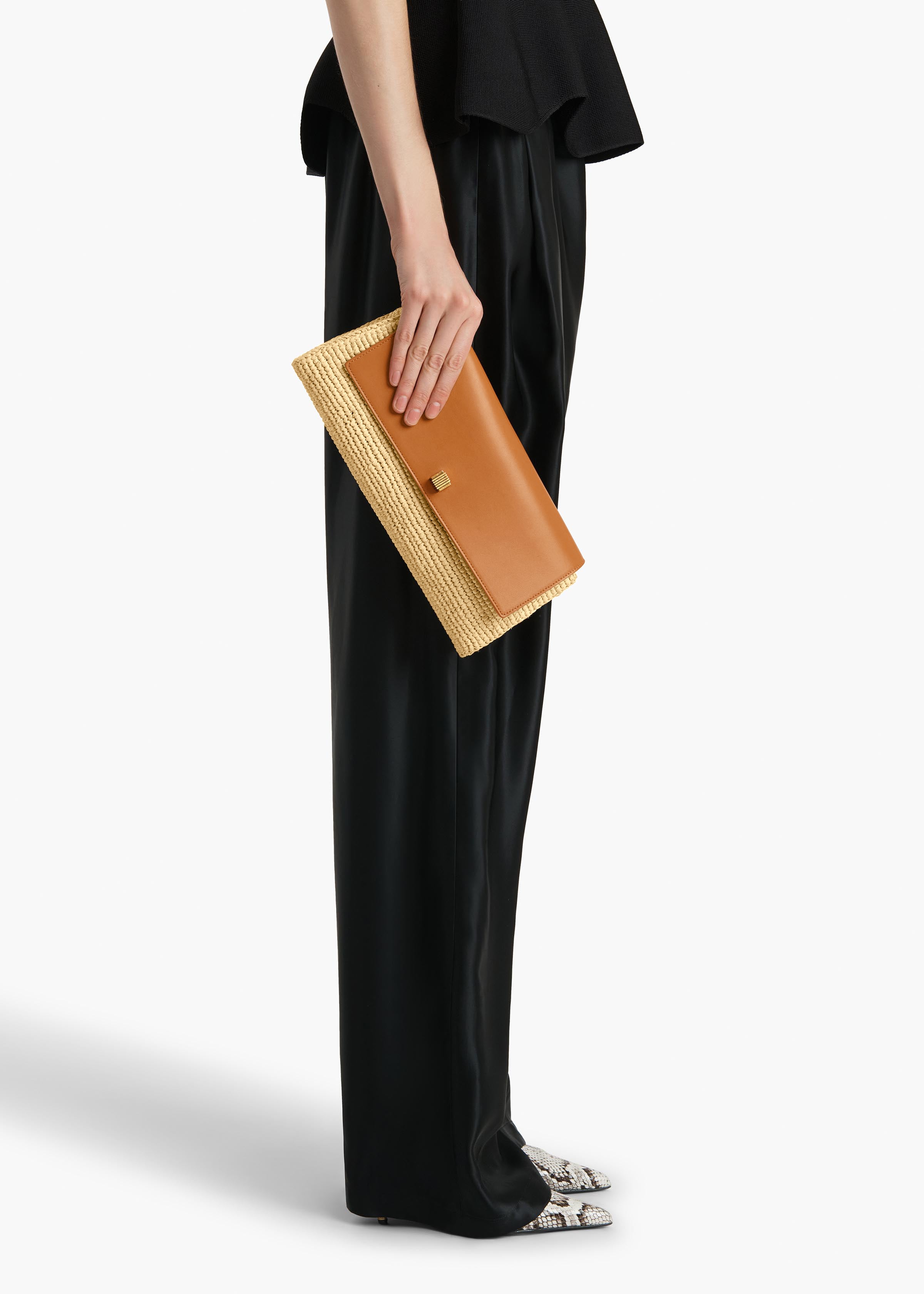 Audrey Clutch in Tan Leather and Natural Raffia – KHAITE