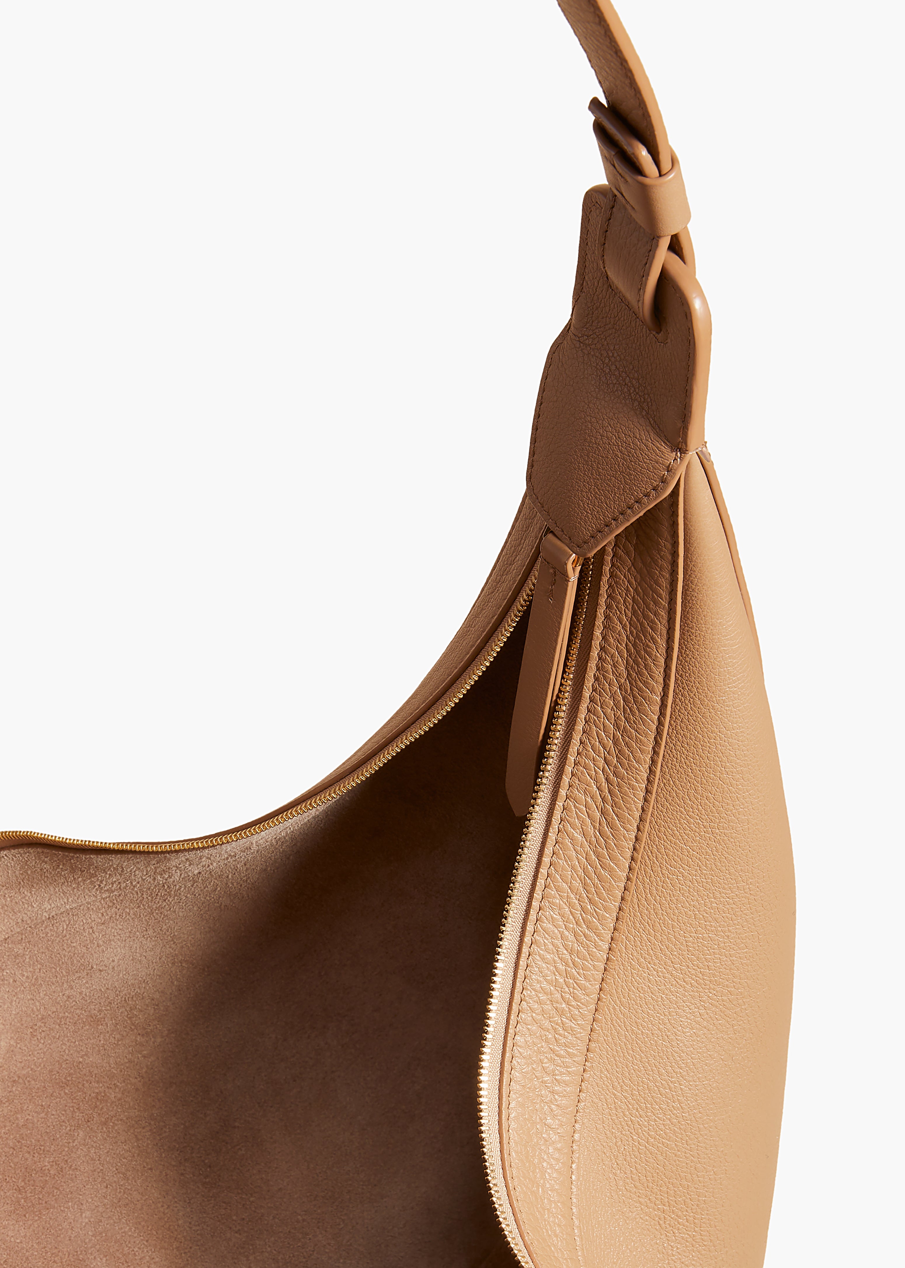 AUGUSTINA HOBO IN PEBBLED HAZELNUT LEATHER DETAIL 1