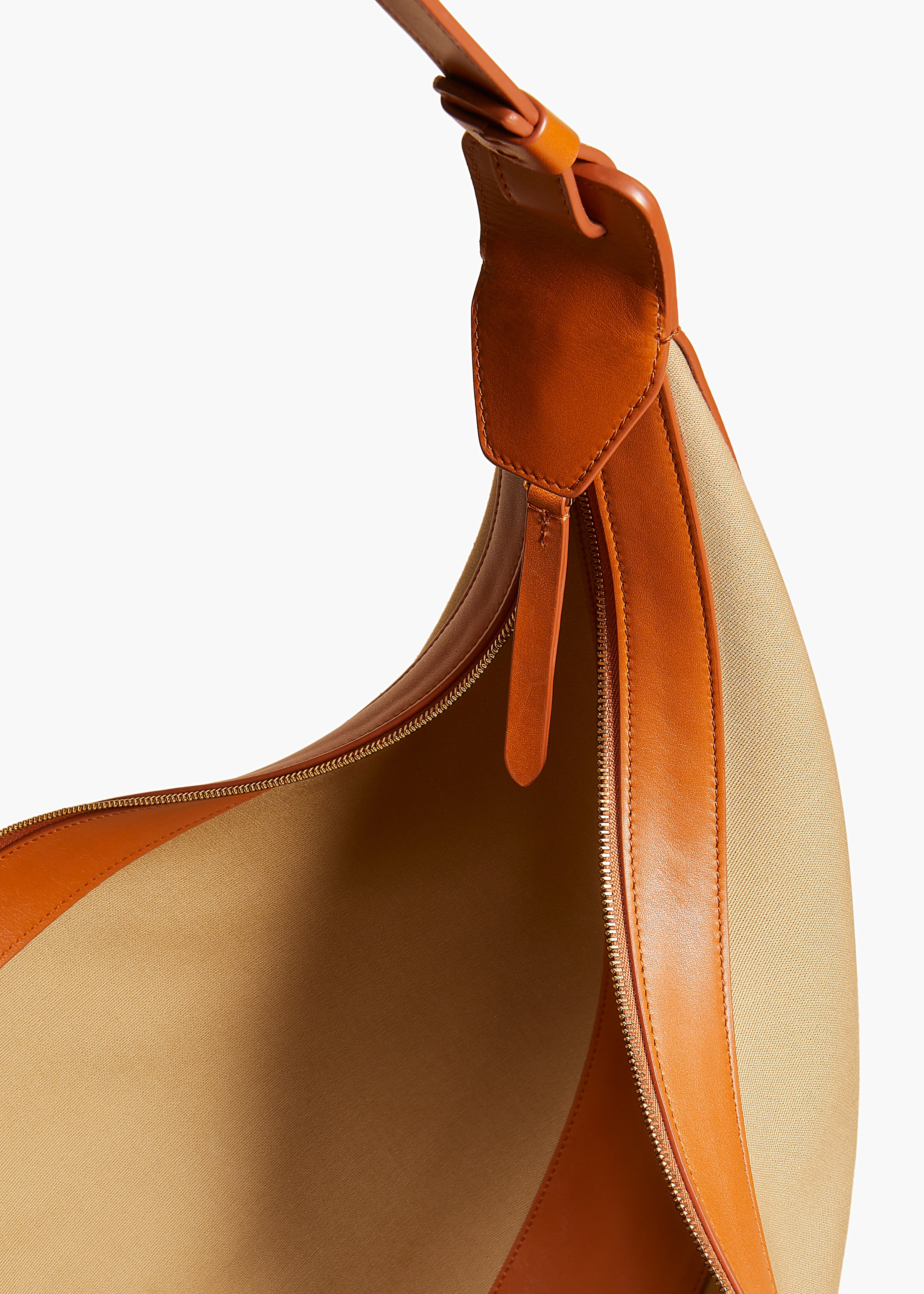 AUGUSTINA HOBO IN TAN LEATHER AND HONEY DETAIL 1