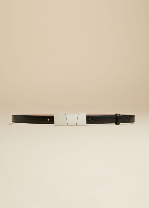 The Small Axel Belt in Black Leather with Silver