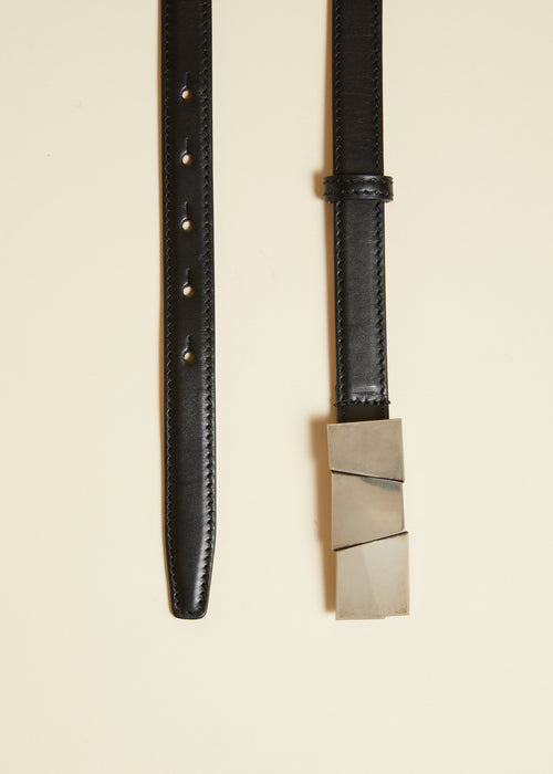 The Small Axel Belt in Black Leather with Silver