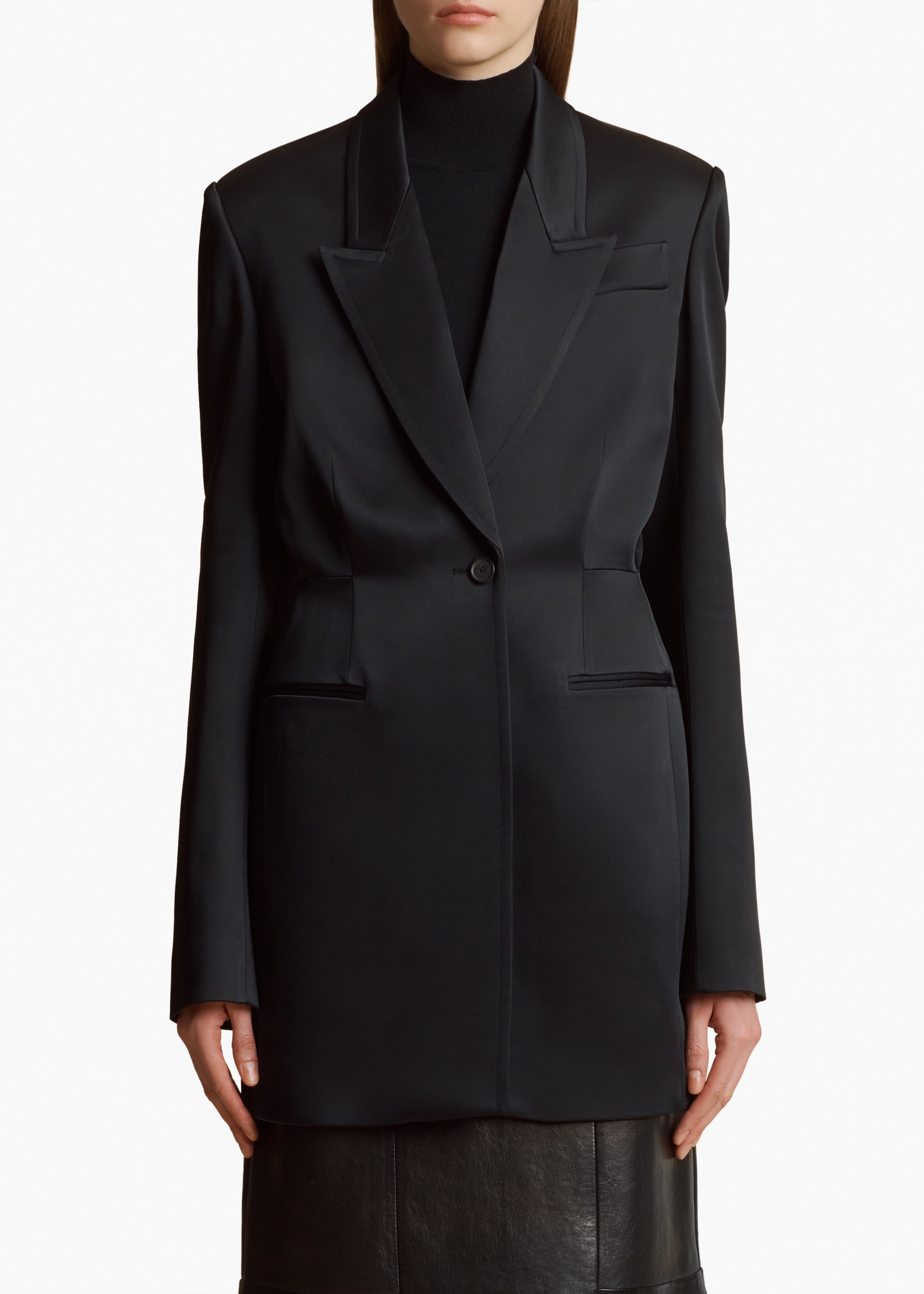 BECKETT BLAZER IN BLACK FRONT VIEW