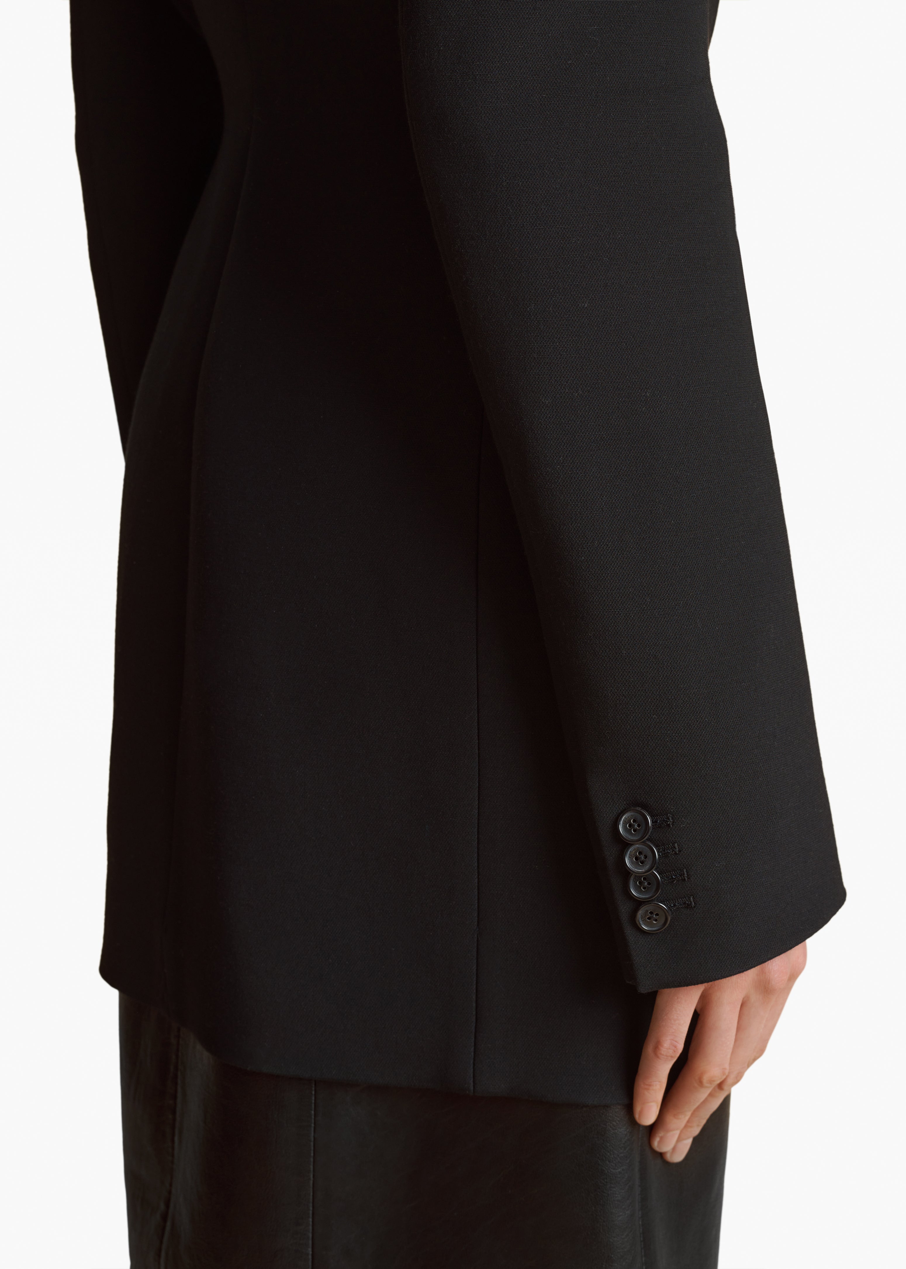 BECKETT BLAZER IN BLACK DETAILED VIEW 1