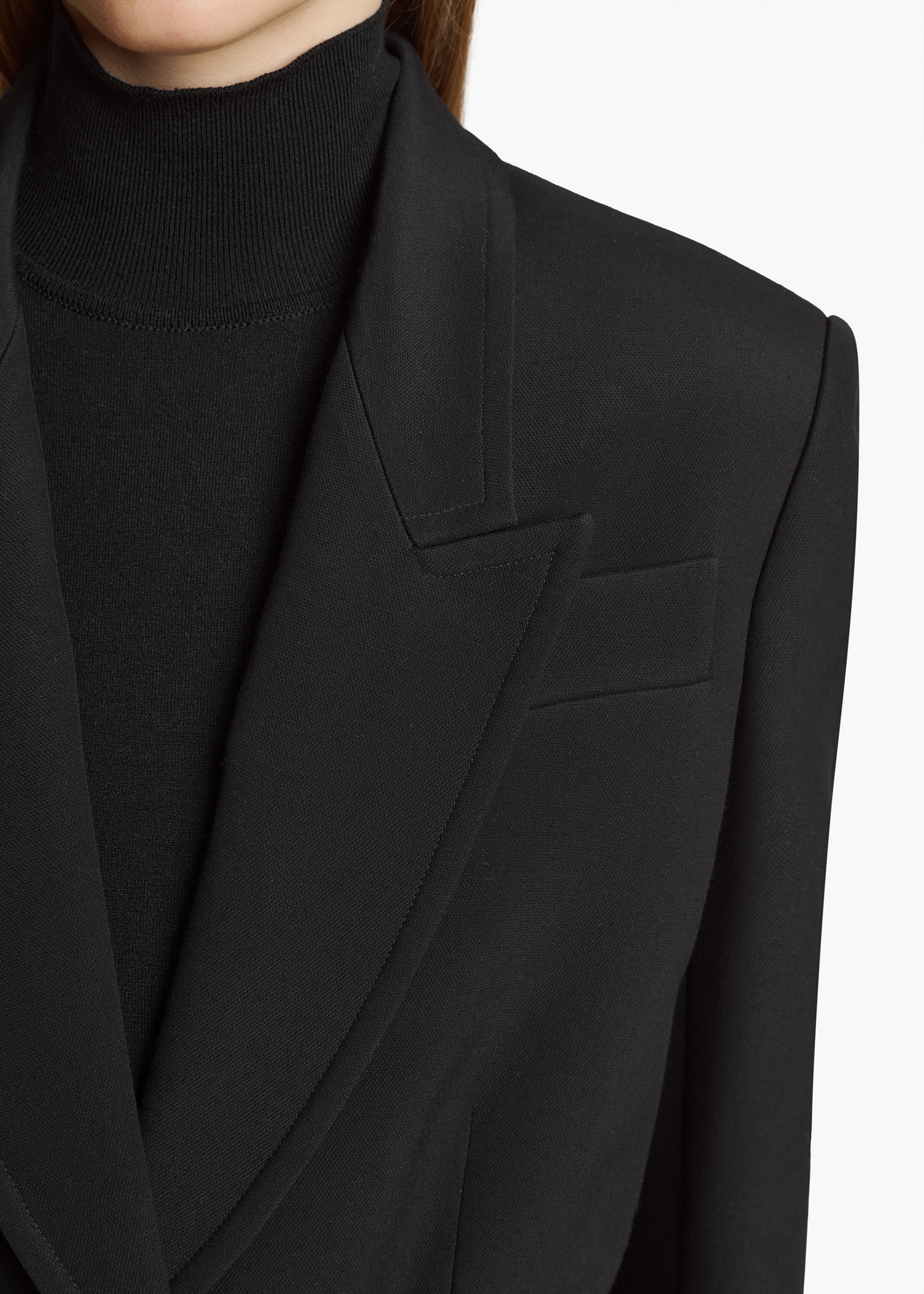 BECKETT BLAZER IN BLACK DETAILED VIEW 2