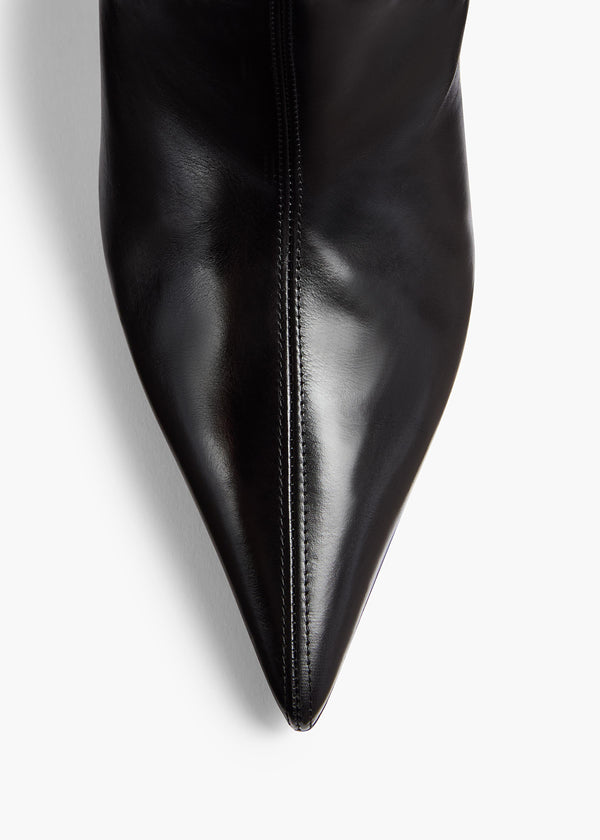 BELLA-KNEE-HIGH-BOOT-100_BLACK_F1117-992-200_C.jpg