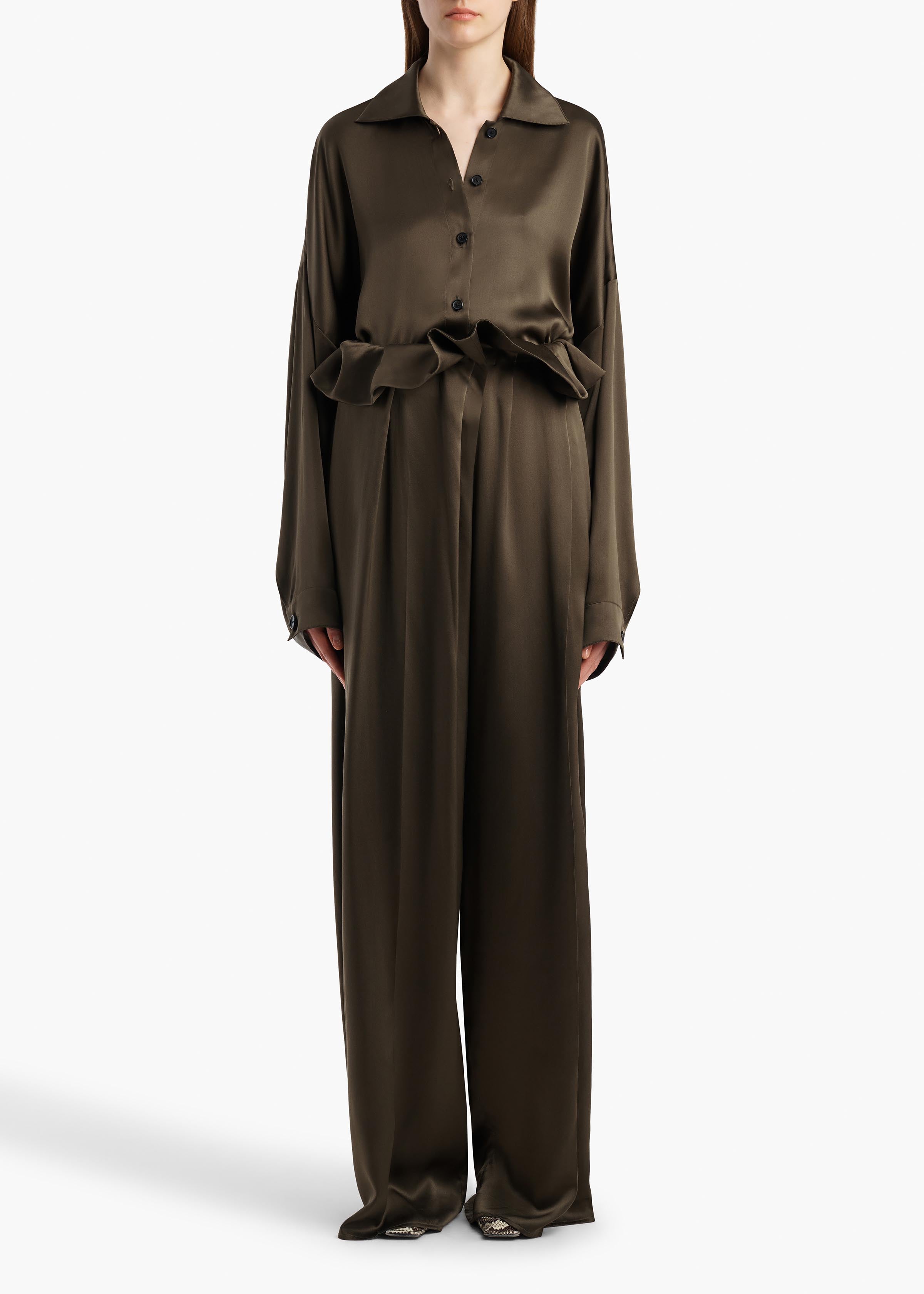 BODINE TOP DARK OLIVE 24803029 429 A STYLED