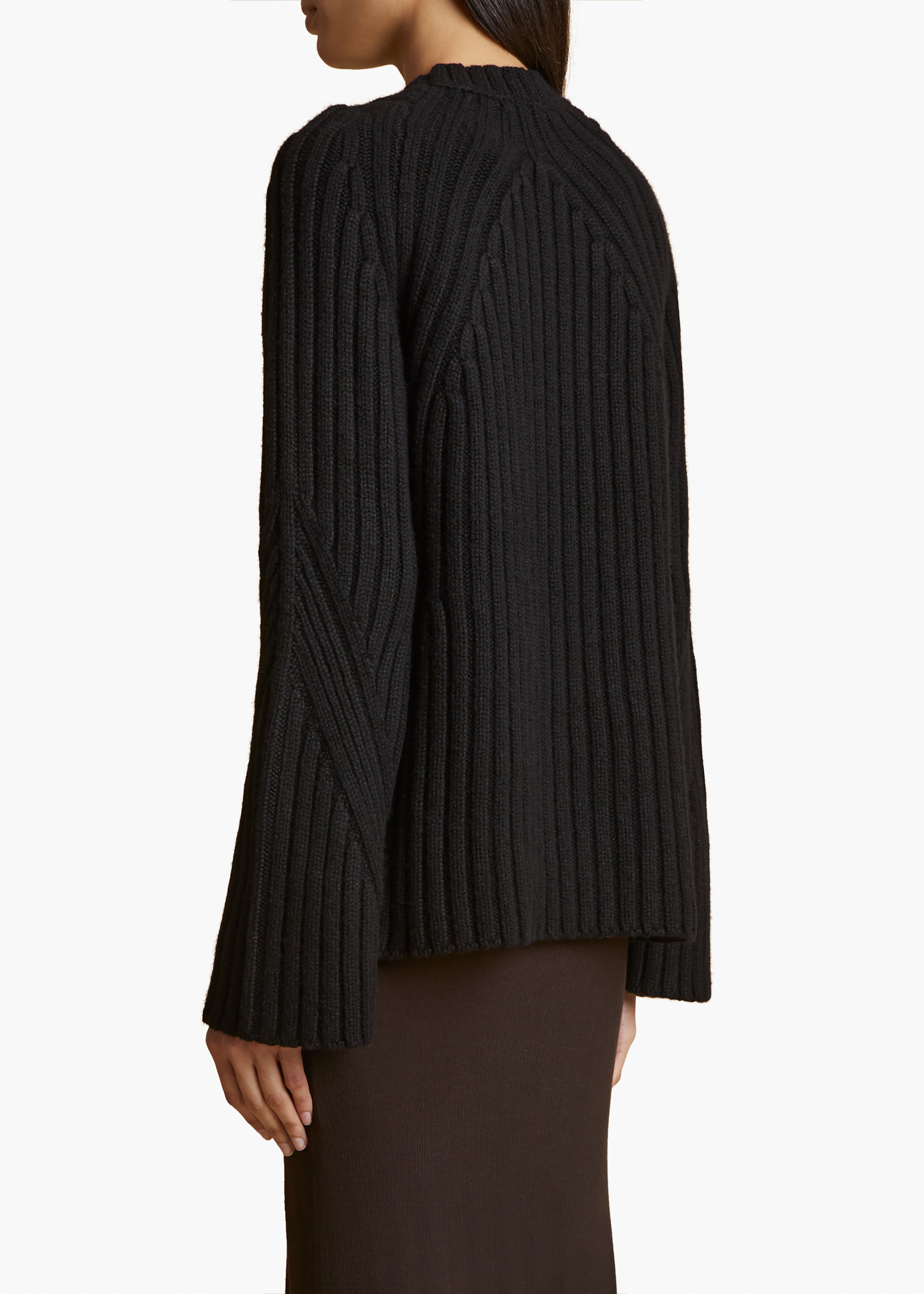 CALVIN SWEATER IN BLACK BACK VIEW