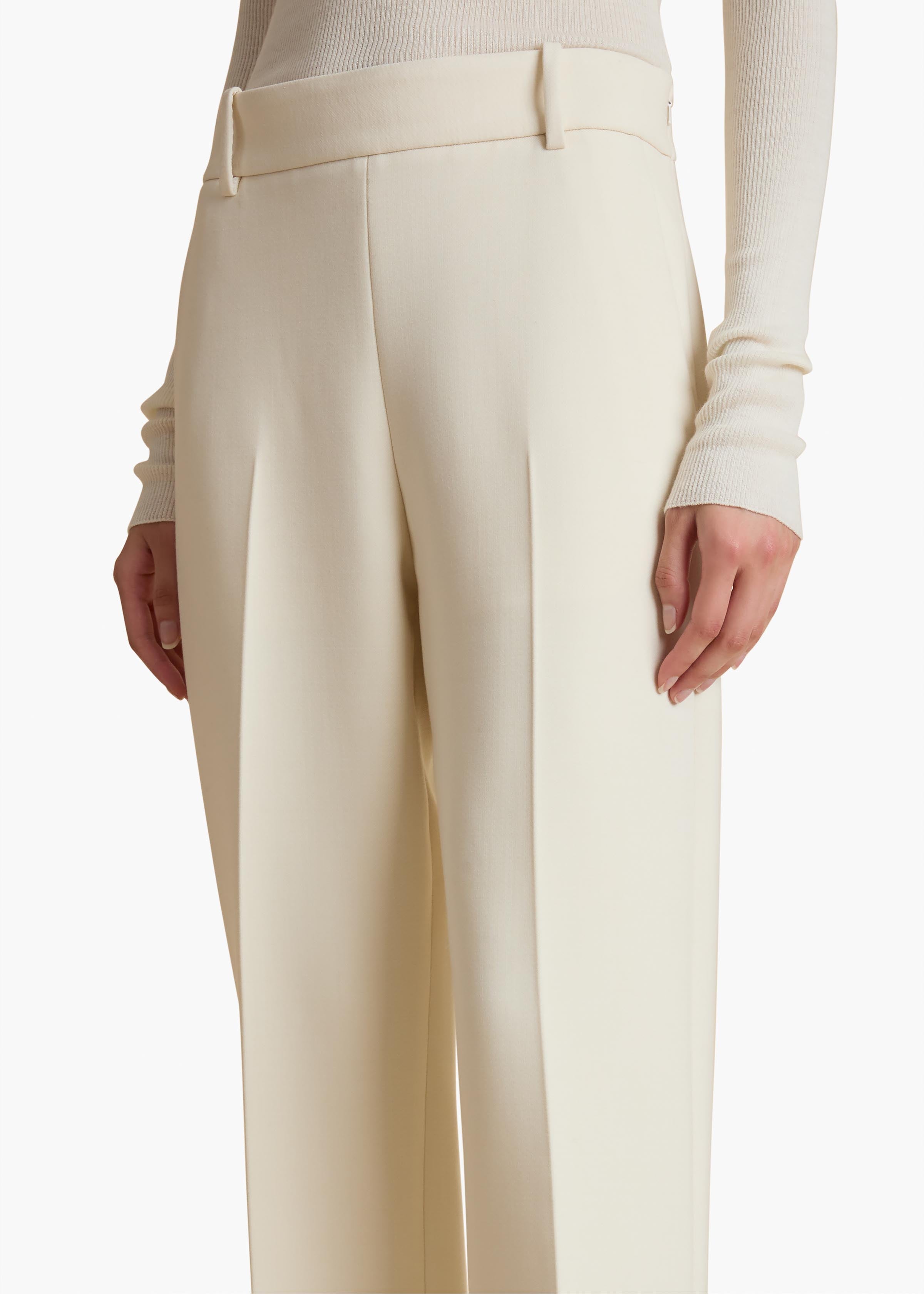 Cambie Pant in Cream DETAILED VIEW 2