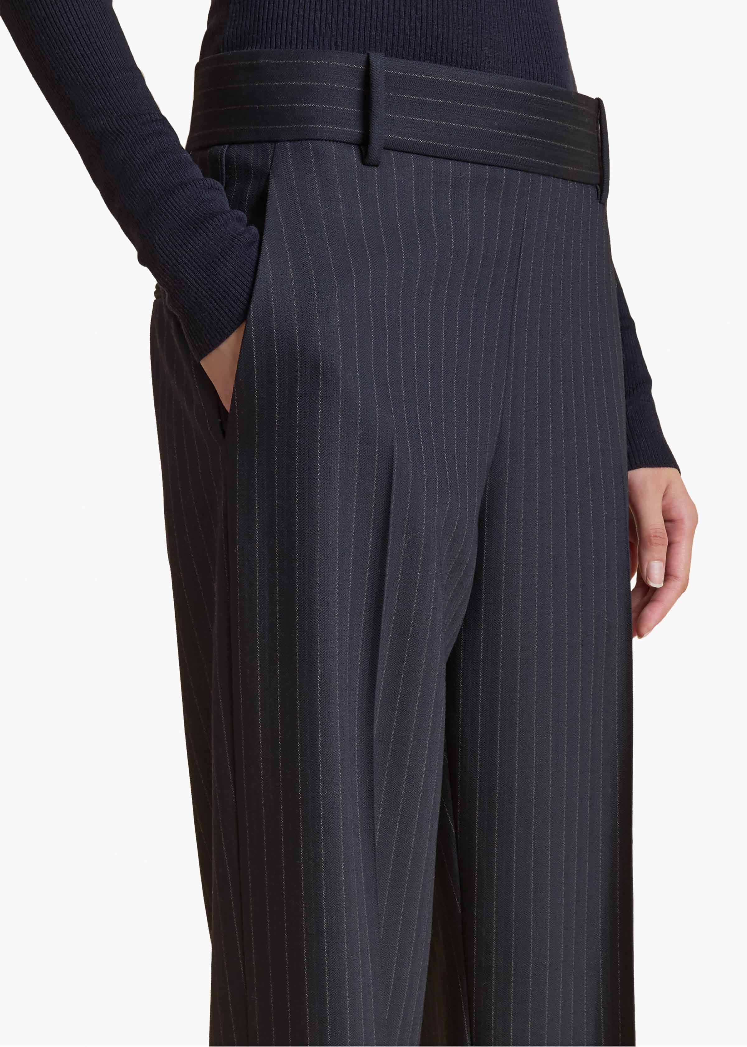 Cambie Pant in Navy and White Stripe DETAILED VIEW 2