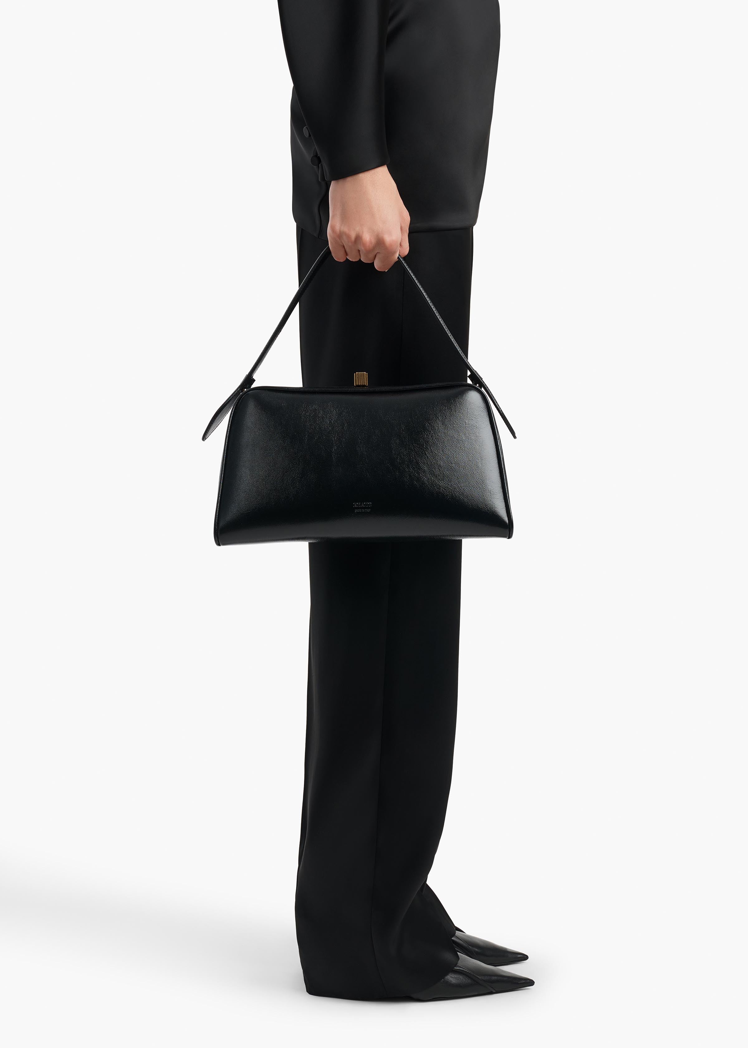 CATE HANDBAG BLACK H2039 877 200 E
