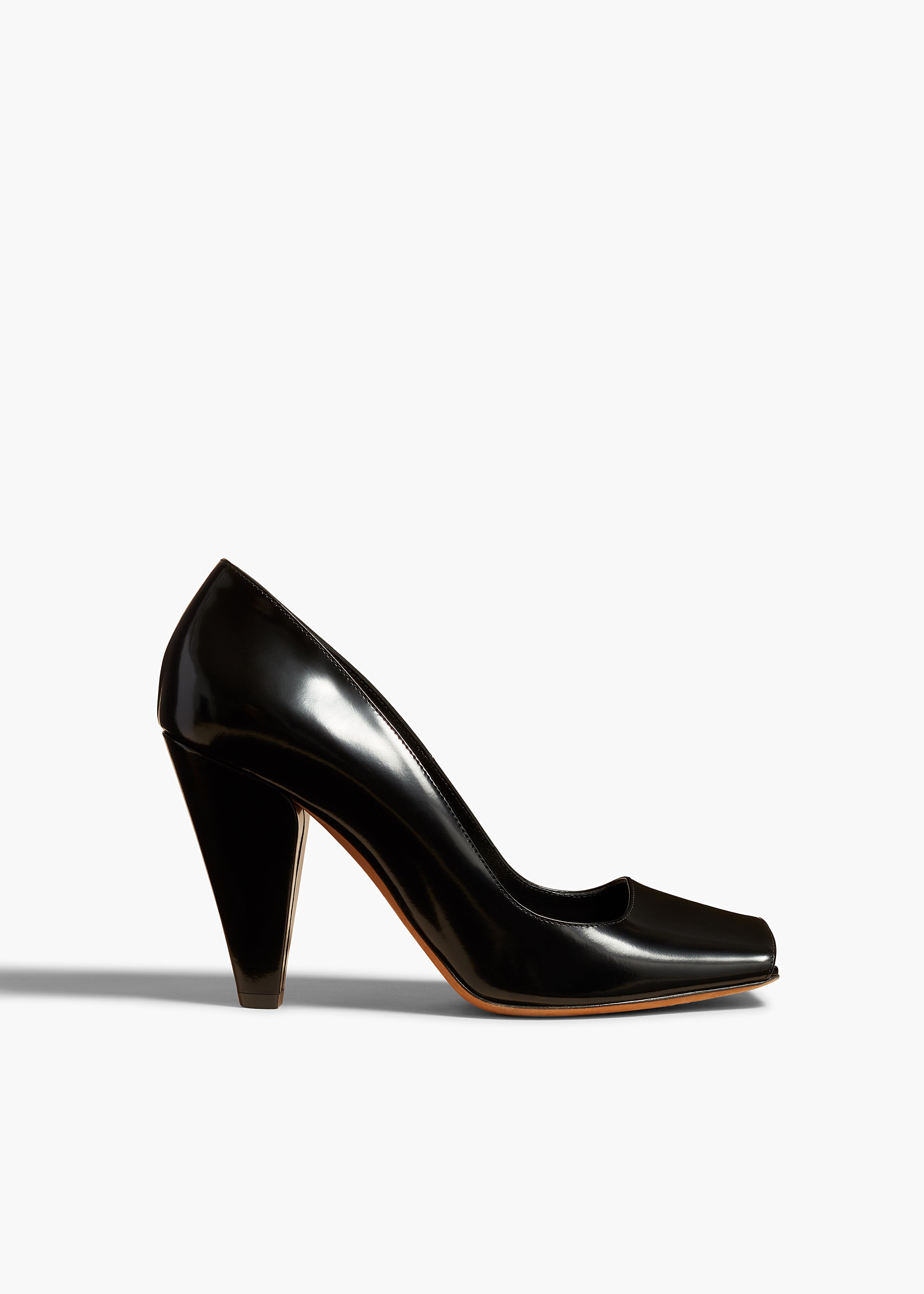 CEDAR HEEL IN BLACK LEATHER FRONT VIEW