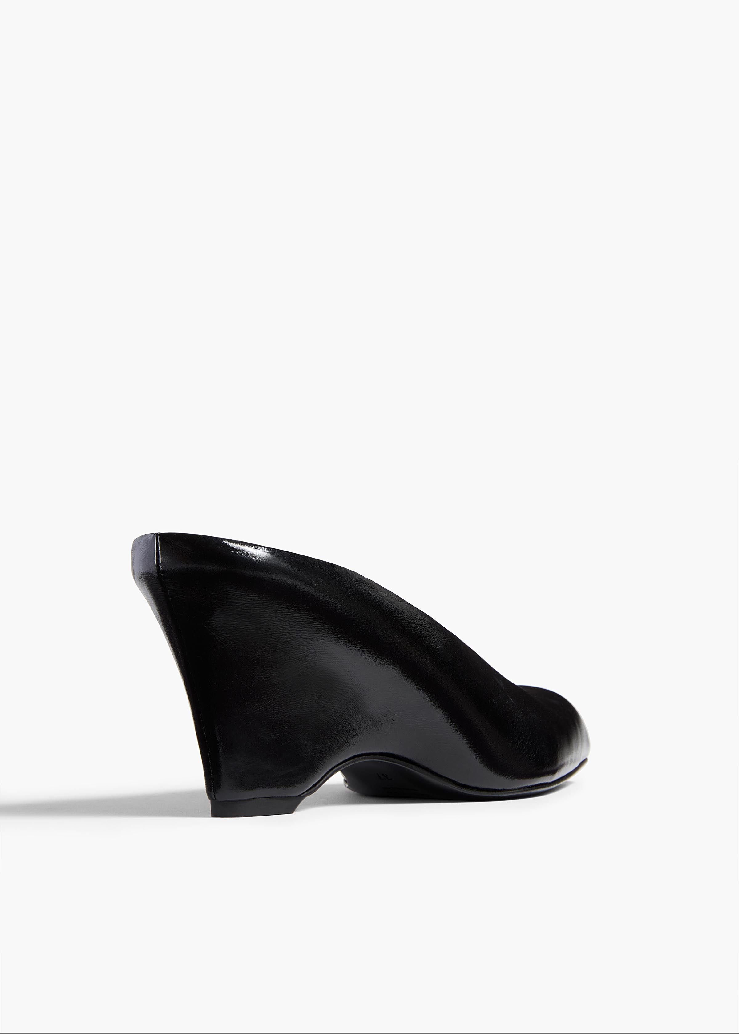 Colt Wedge in Black Glazed Leather