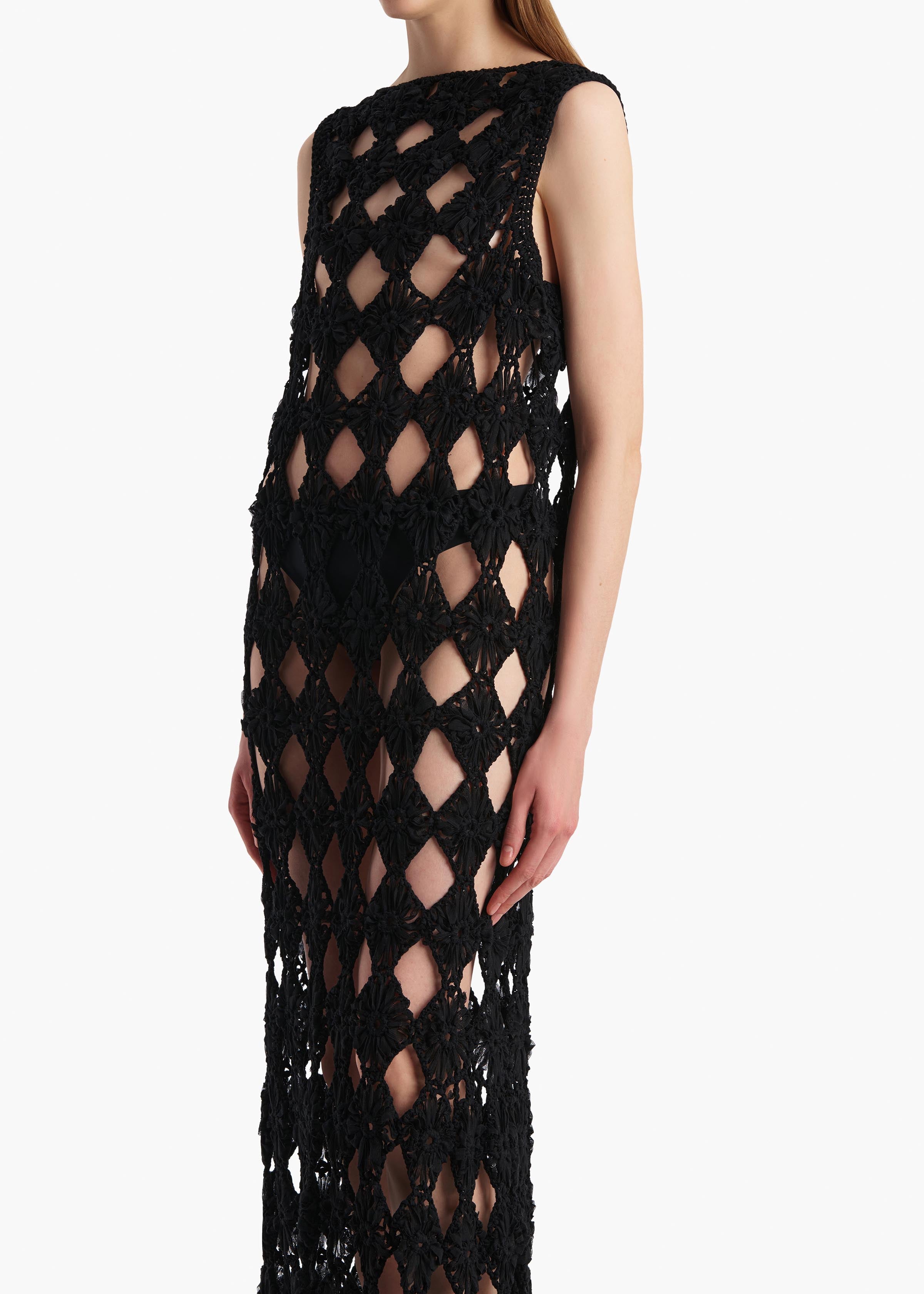 CRESSIDA-DRESS_BLACK_18042130-200_D.jpg