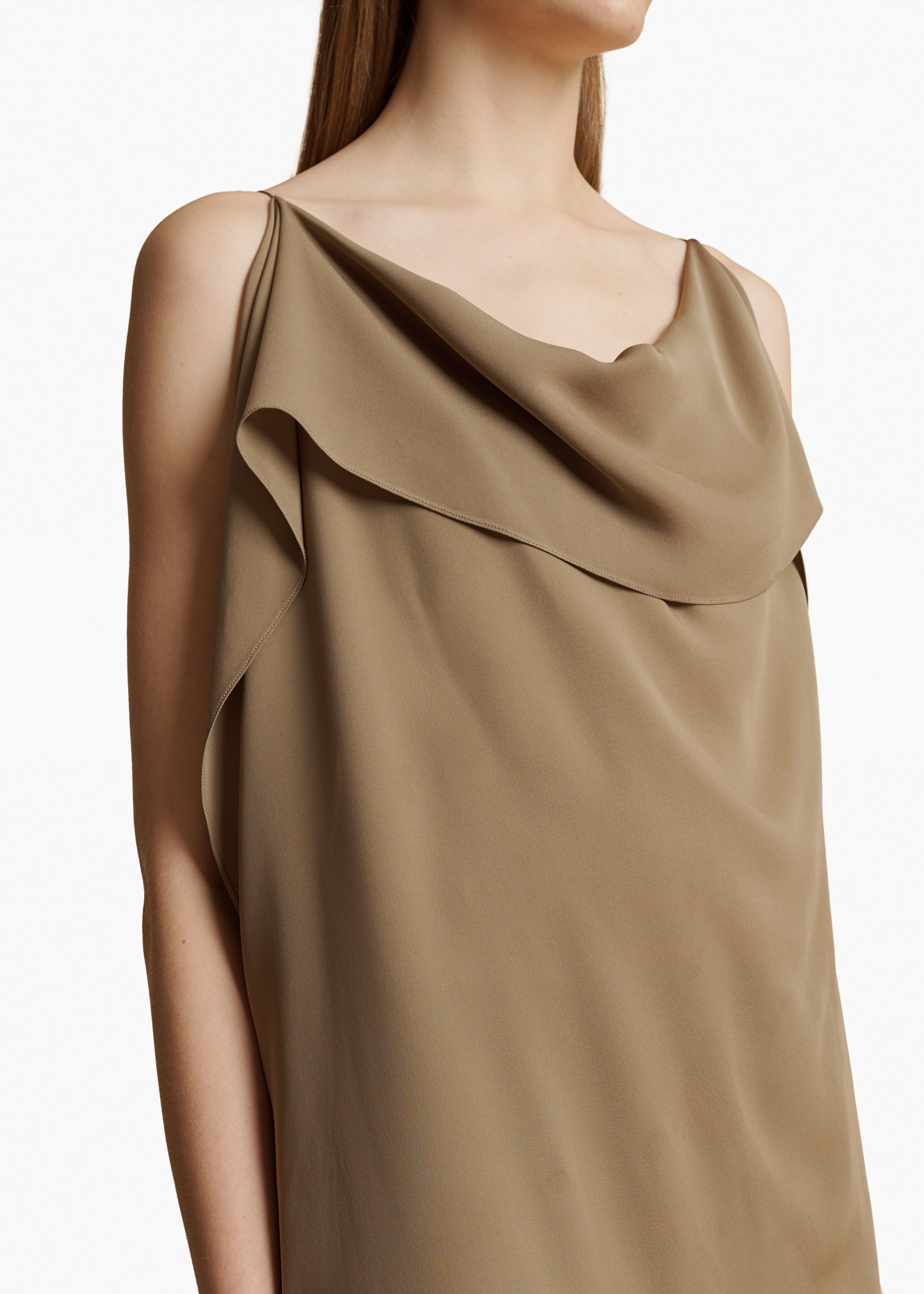 DANDORA DRESS IN TOFFEE DETAIL 2