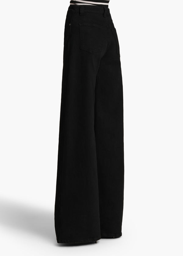 Dane Stretch Jean in Carlyle