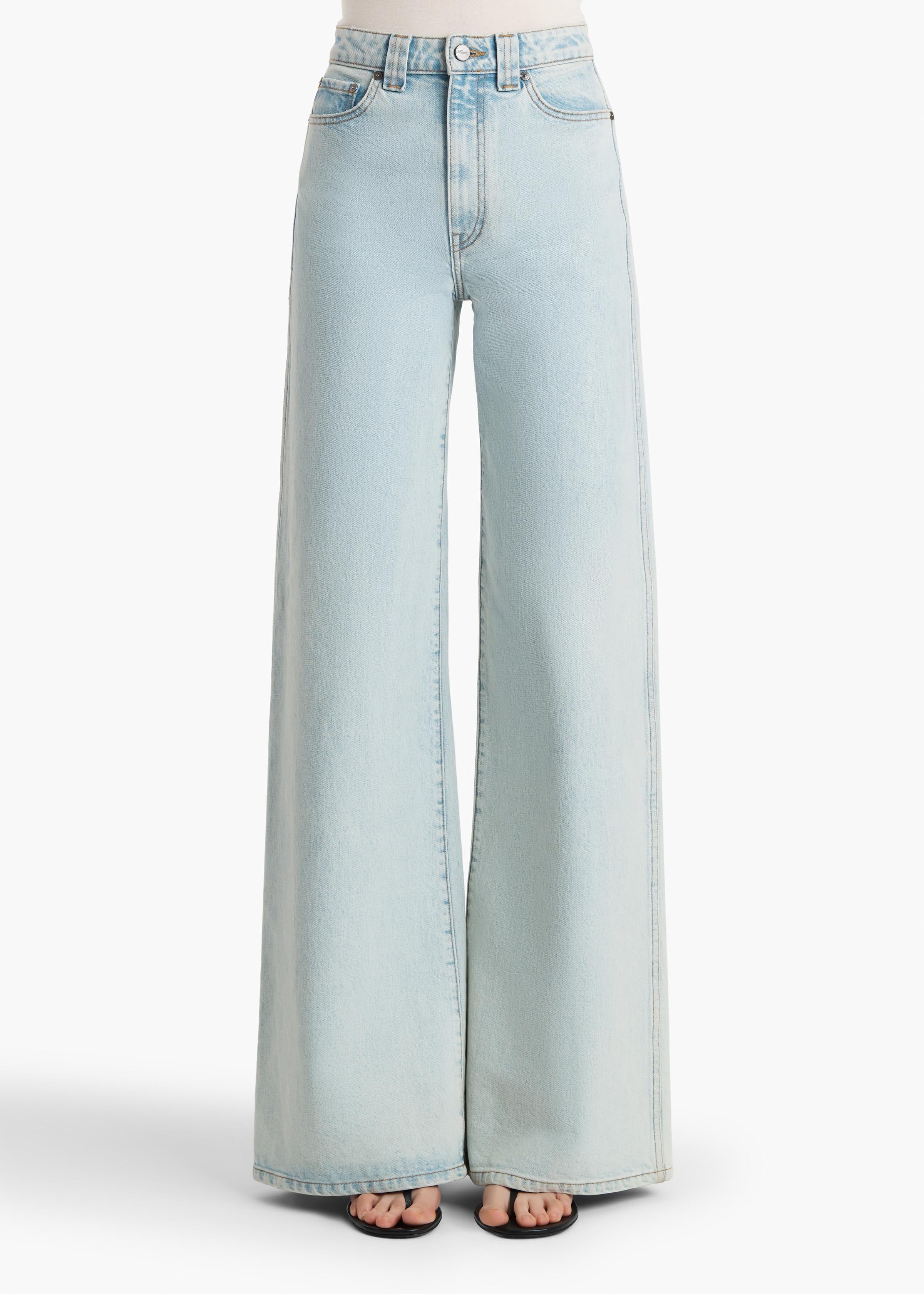 Dane Stretch Jean in Shelburne
