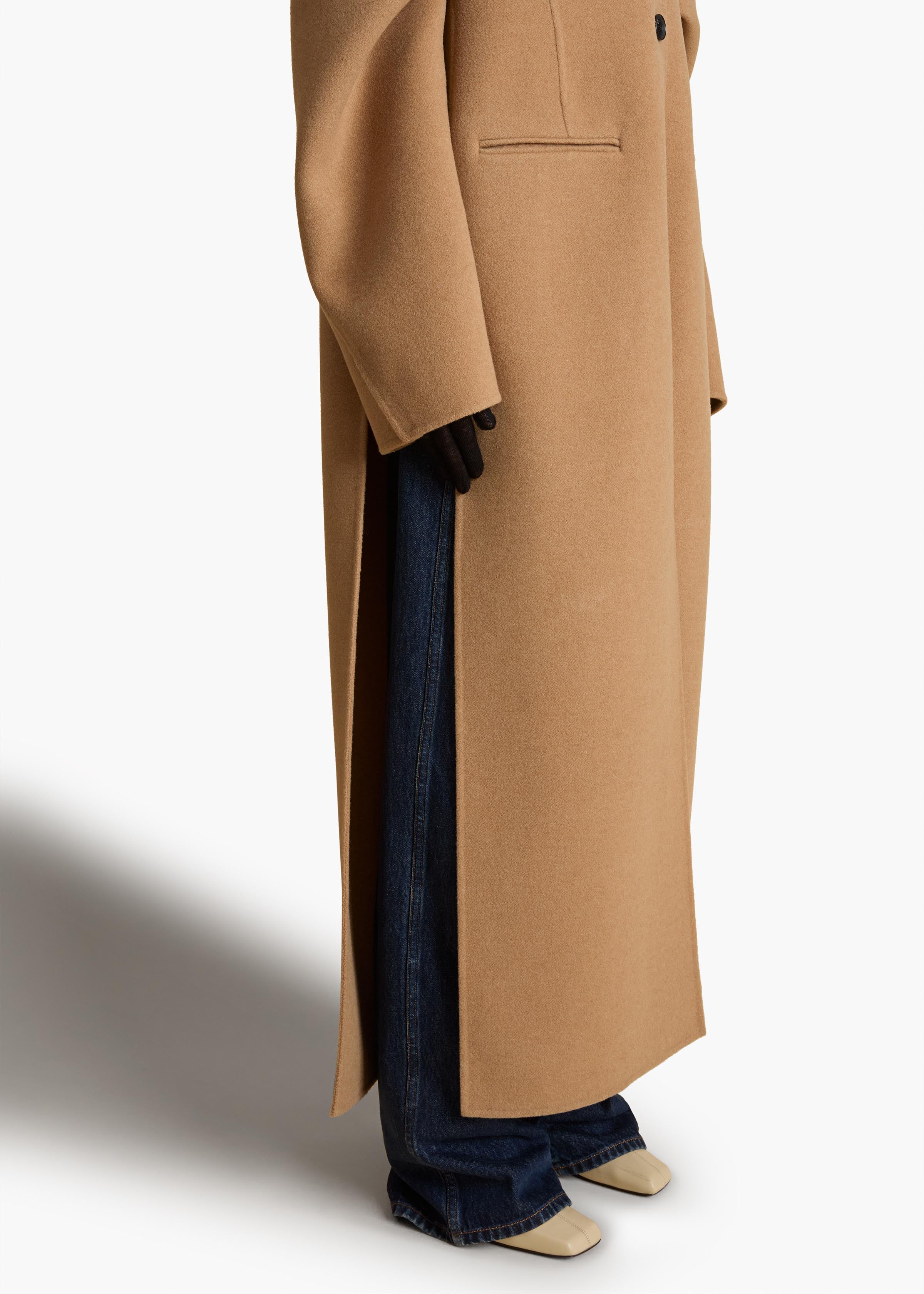 Darton Coat in Camel DETAILED VIEW 1