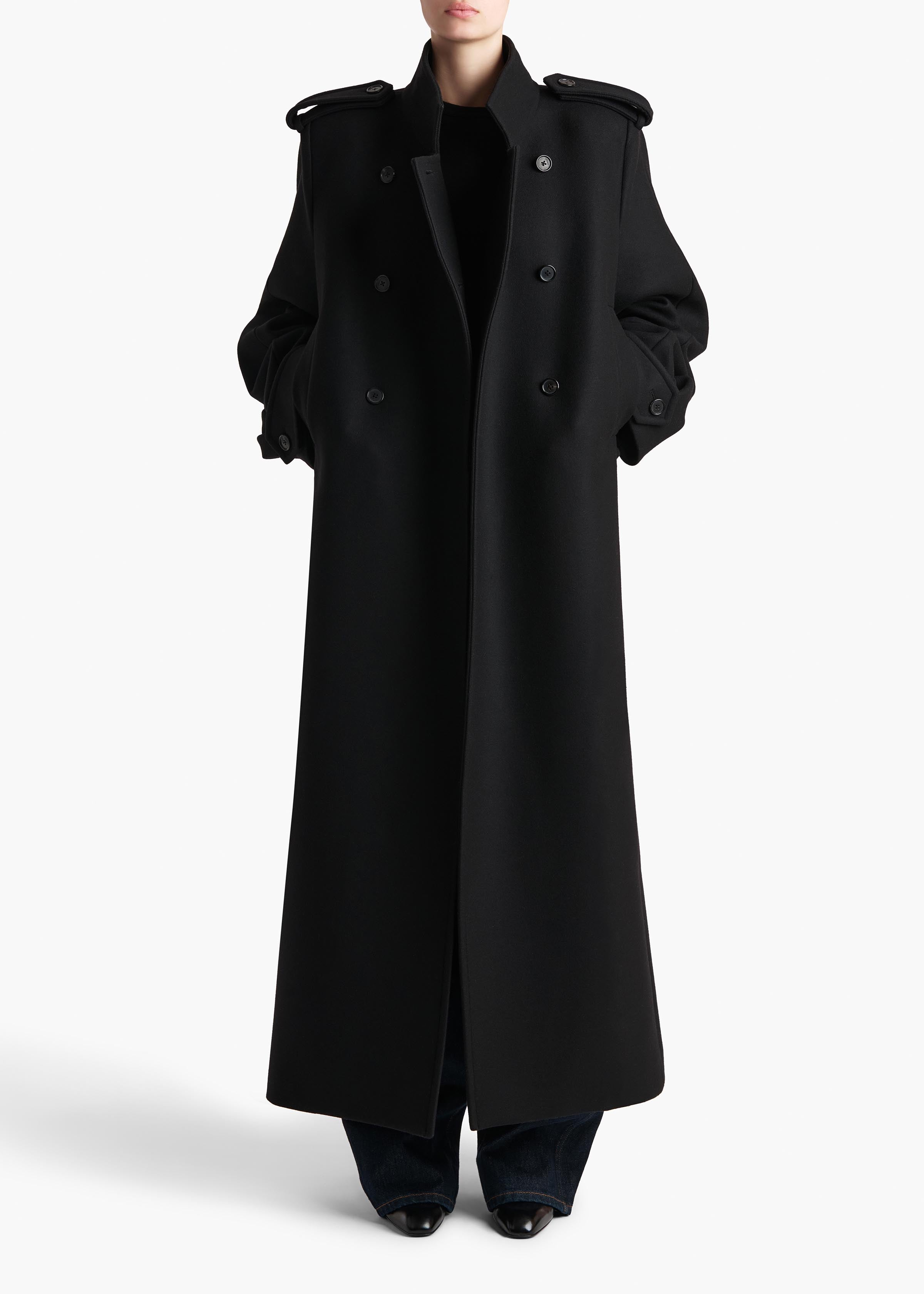 DONNA-COAT_BLACK_7141545-200_STYLED.jpg
