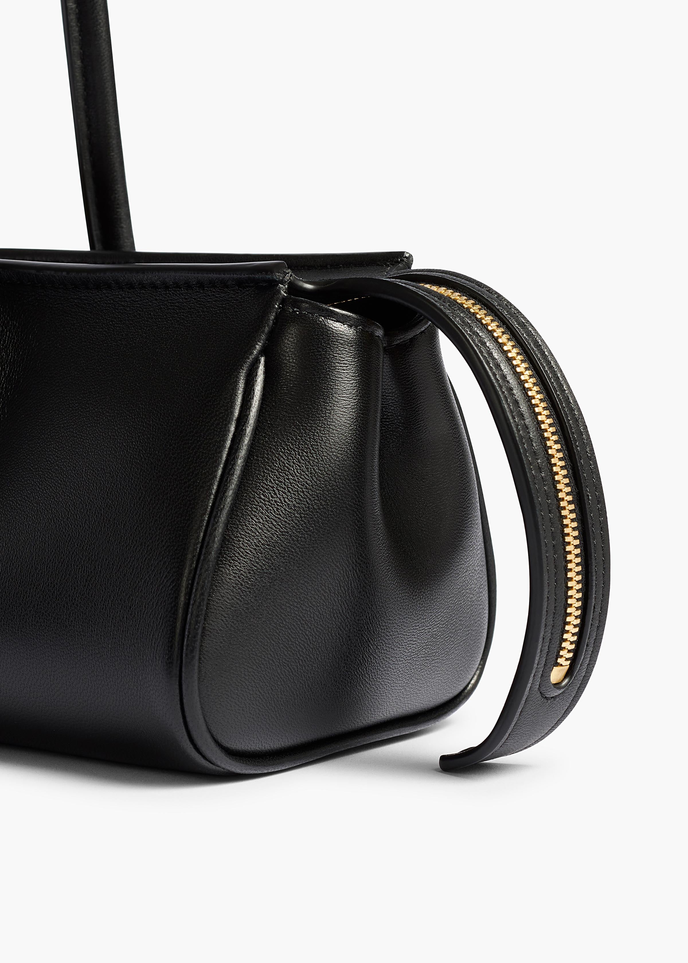 Donna Shoulder Bag in Black Leather