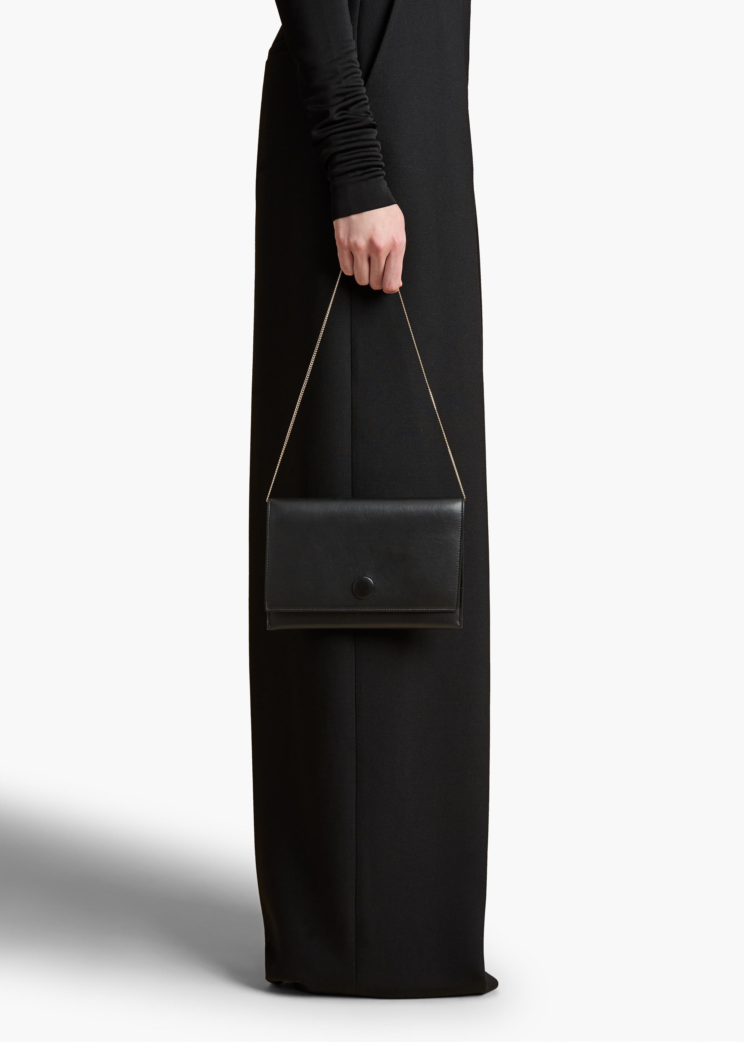 Eve Pochette on Chain in Black Nappa Leather ON FIGURE