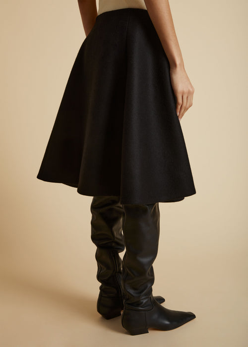 The Farla Skirt in Black