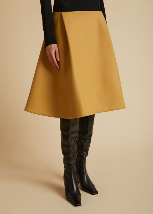 The Farla Skirt in Camel