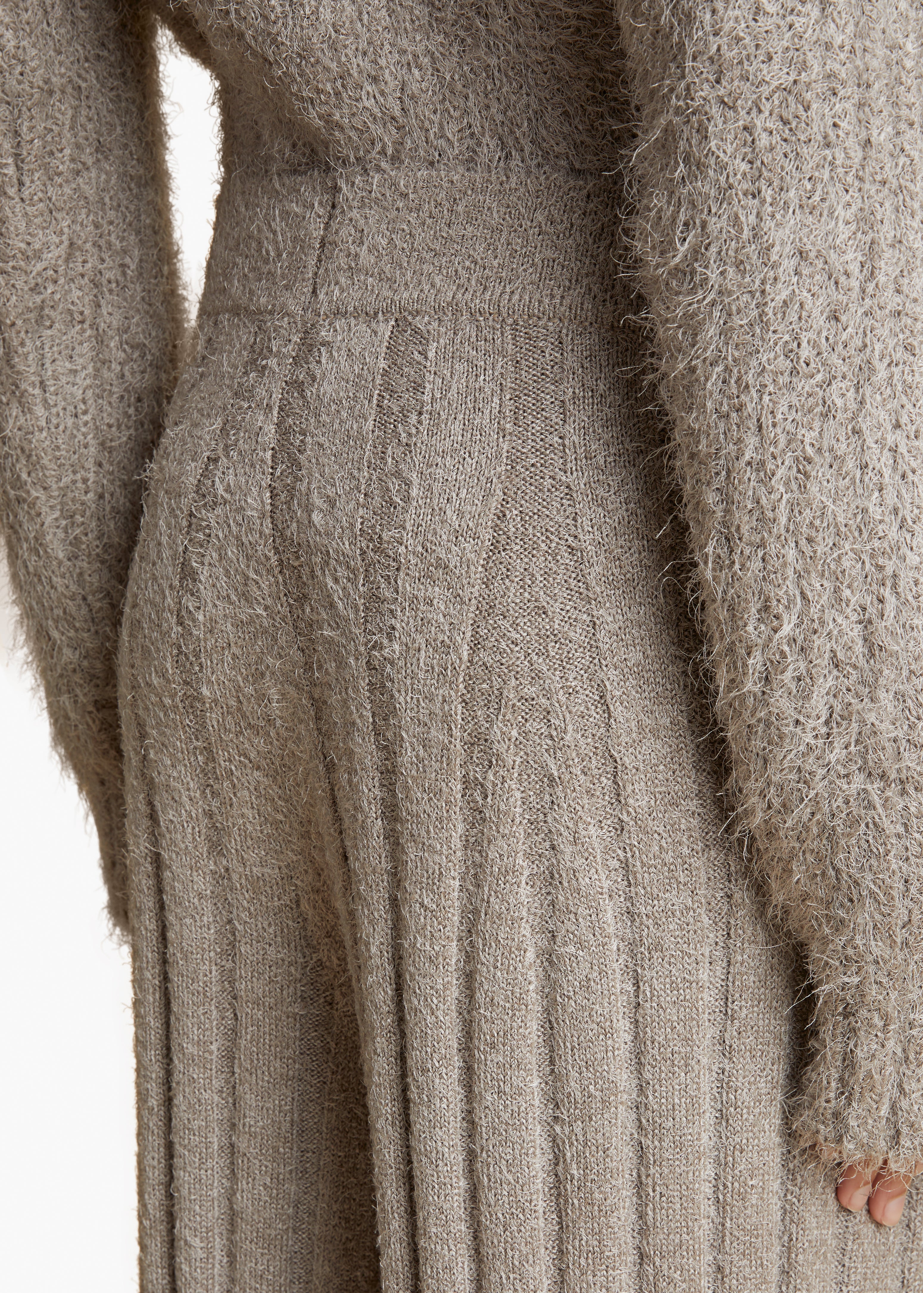 GABRIELLE PANT LIGHT TAUPE DETAILED VIEW 2