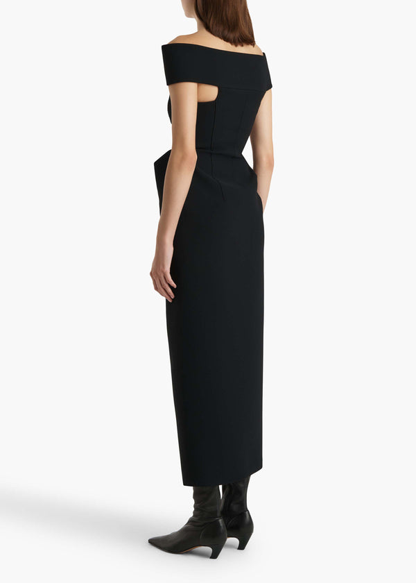 GENE-DRESS_BLACK_55574114-200_C.jpg